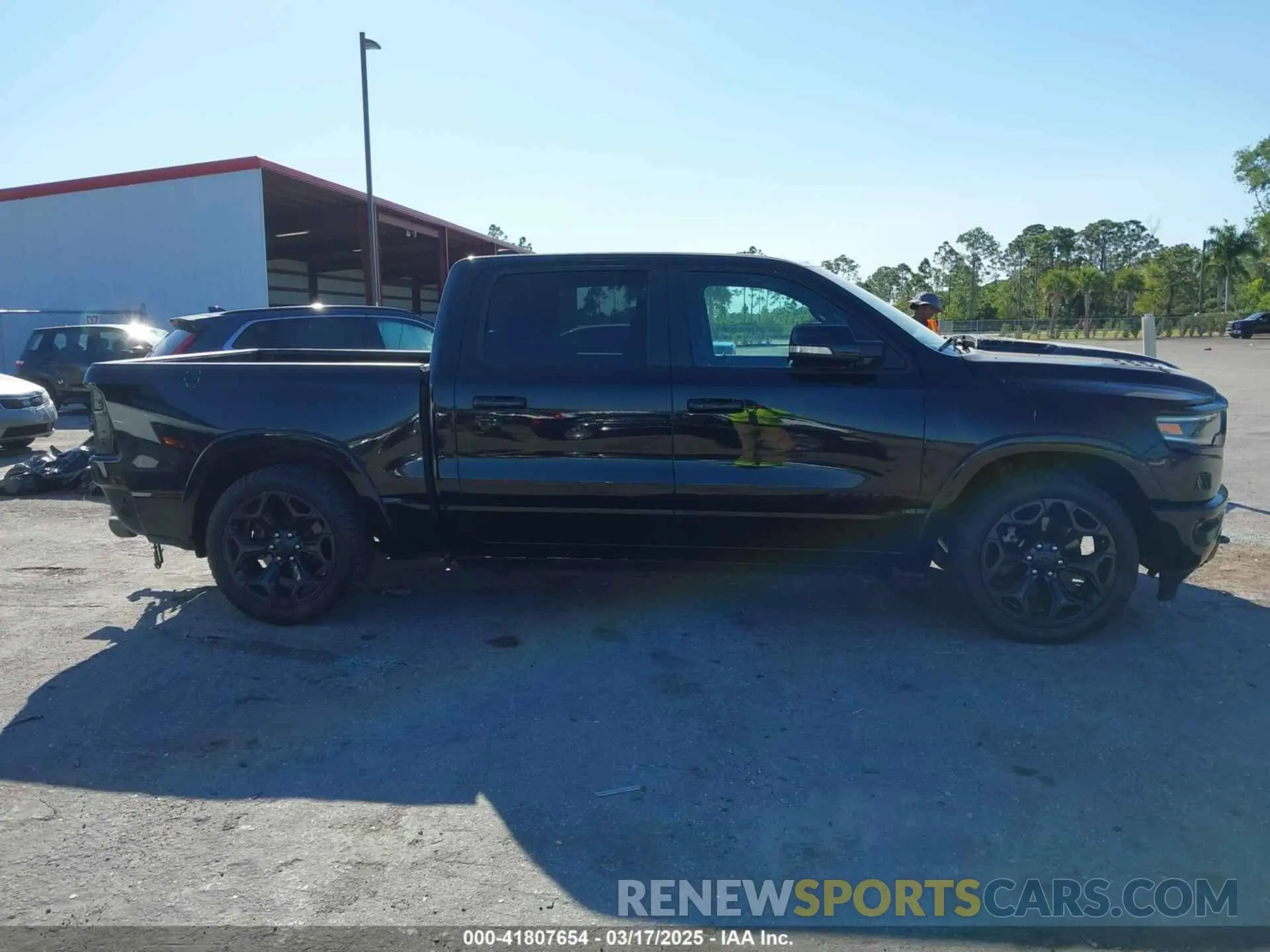 13 fotografías del automóvil dañado 1C6SRFHMXMN644565 RAM 1500 2021