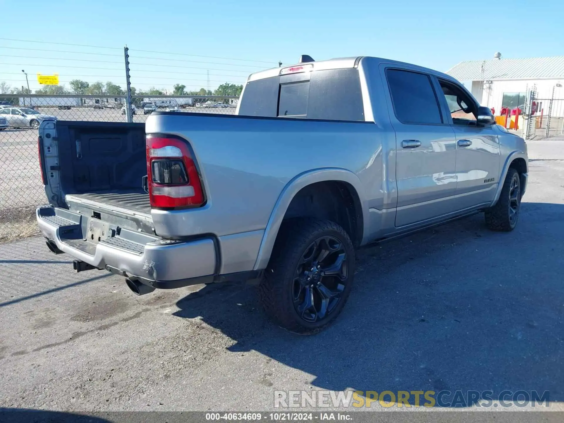 4 fotografías del automóvil dañado 1C6SRFHT1MN510020 RAM 1500 2021