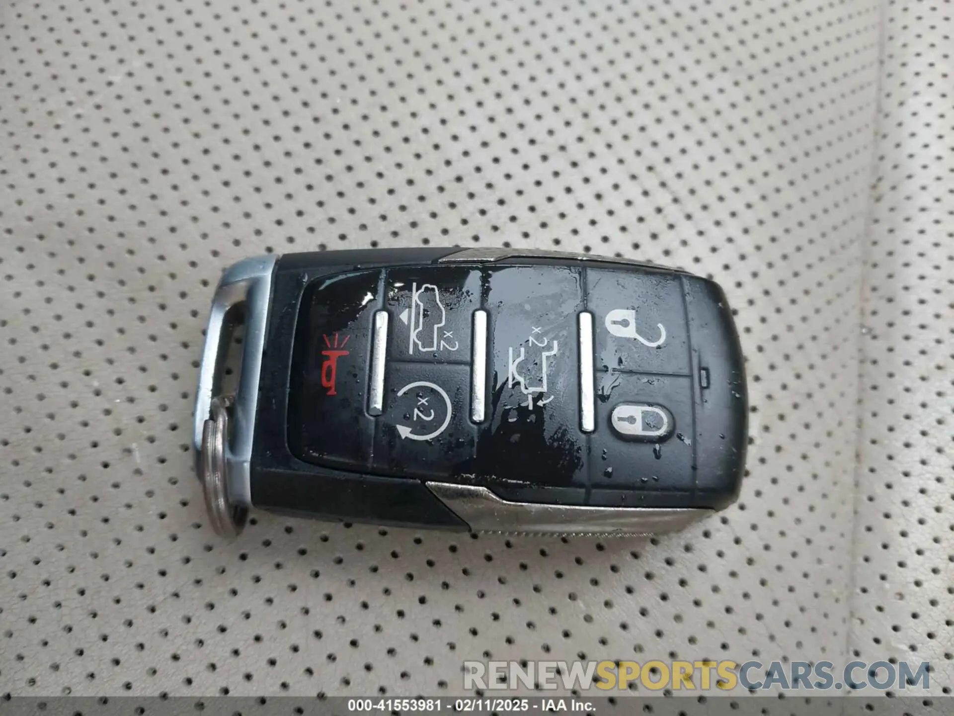 11 fotografías del automóvil dañado 1C6SRFHT4MN588369 RAM 1500 2021