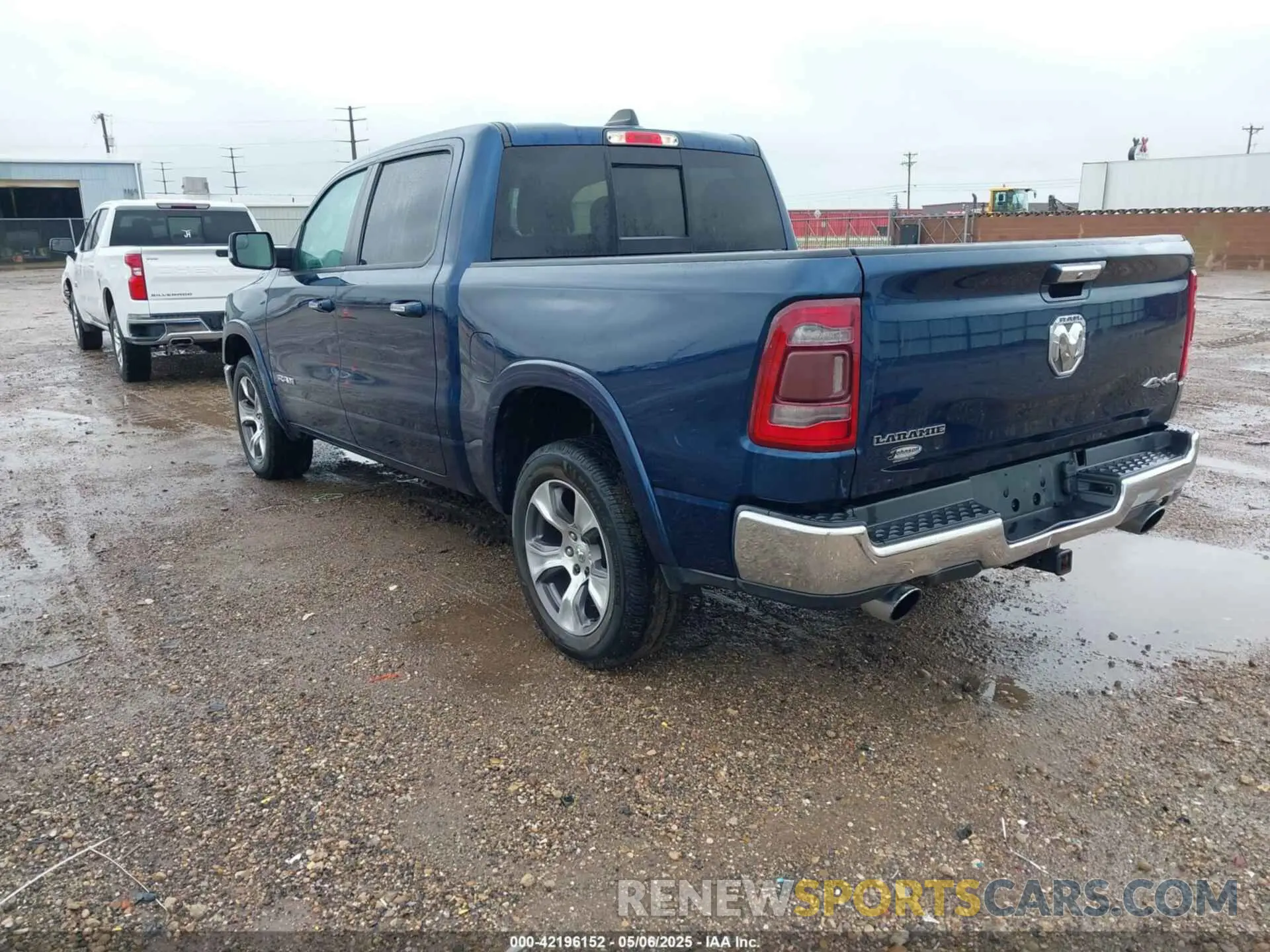 3 fotografías del automóvil dañado 1C6SRFJM0MN682896 RAM 1500 2021
