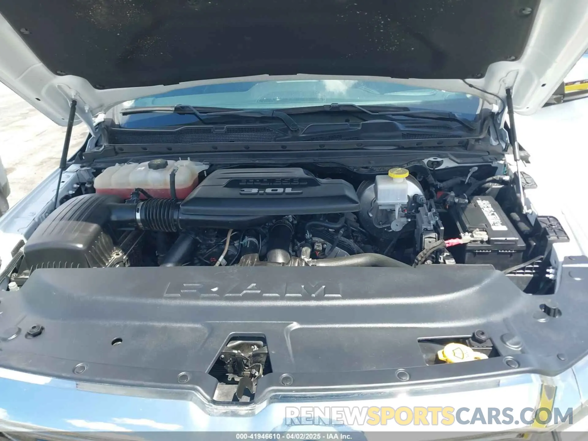 10 fotografías del automóvil dañado 1C6SRFJM5MN648372 RAM 1500 2021