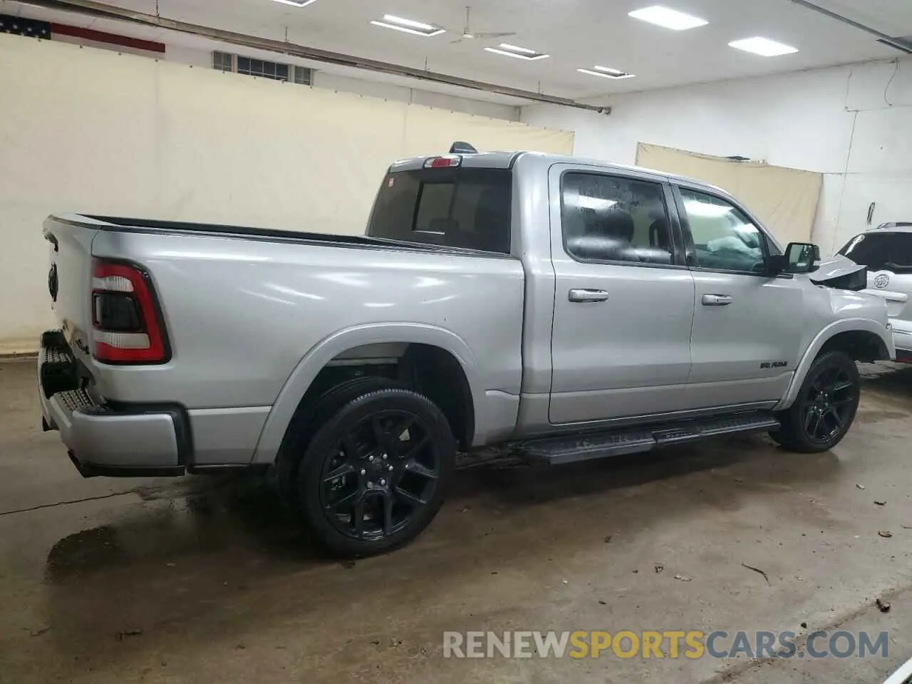 3 fotografías del automóvil dañado 1C6SRFJT0MN642471 RAM 1500 2021