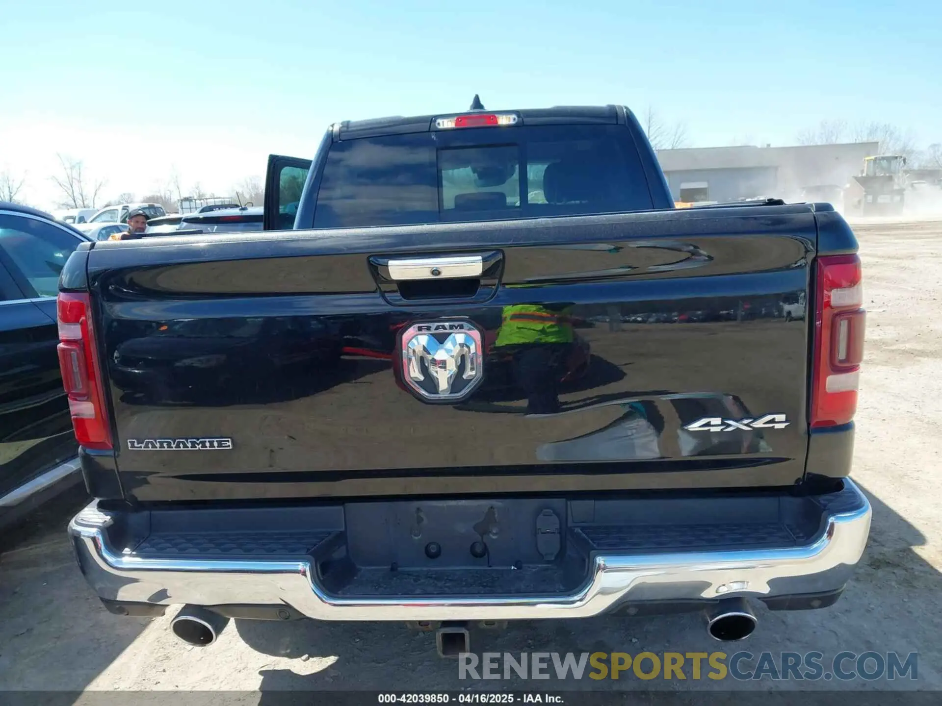 16 fotografías del automóvil dañado 1C6SRFJT0MN729206 RAM 1500 2021