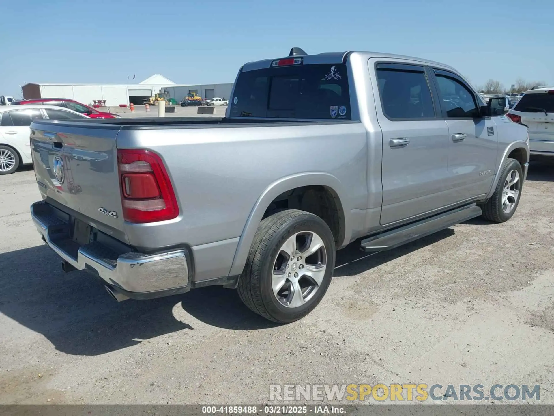 4 fotografías del automóvil dañado 1C6SRFJT0MN740352 RAM 1500 2021