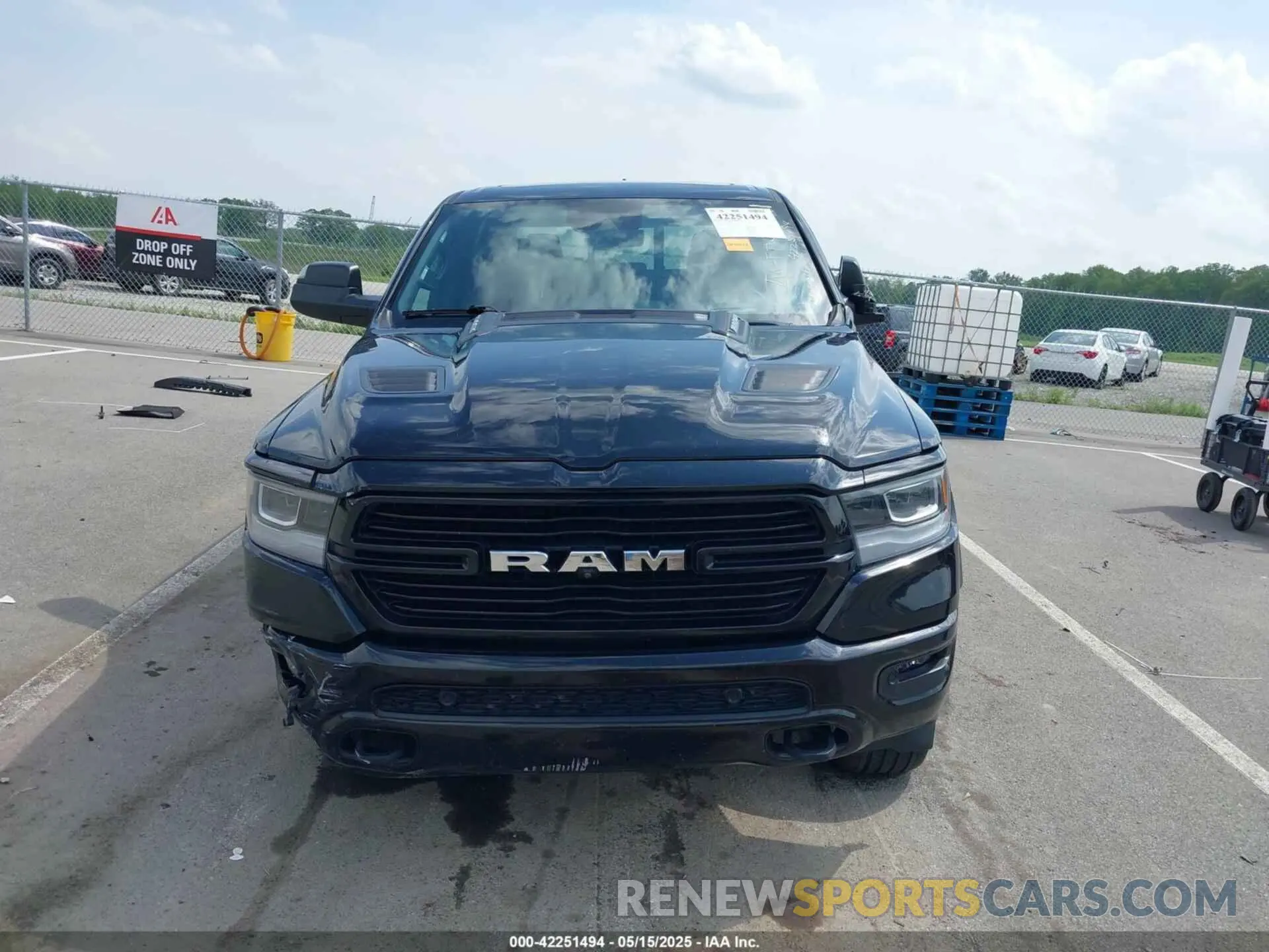 12 fotografías del automóvil dañado 1C6SRFJT1MN627705 RAM 1500 2021