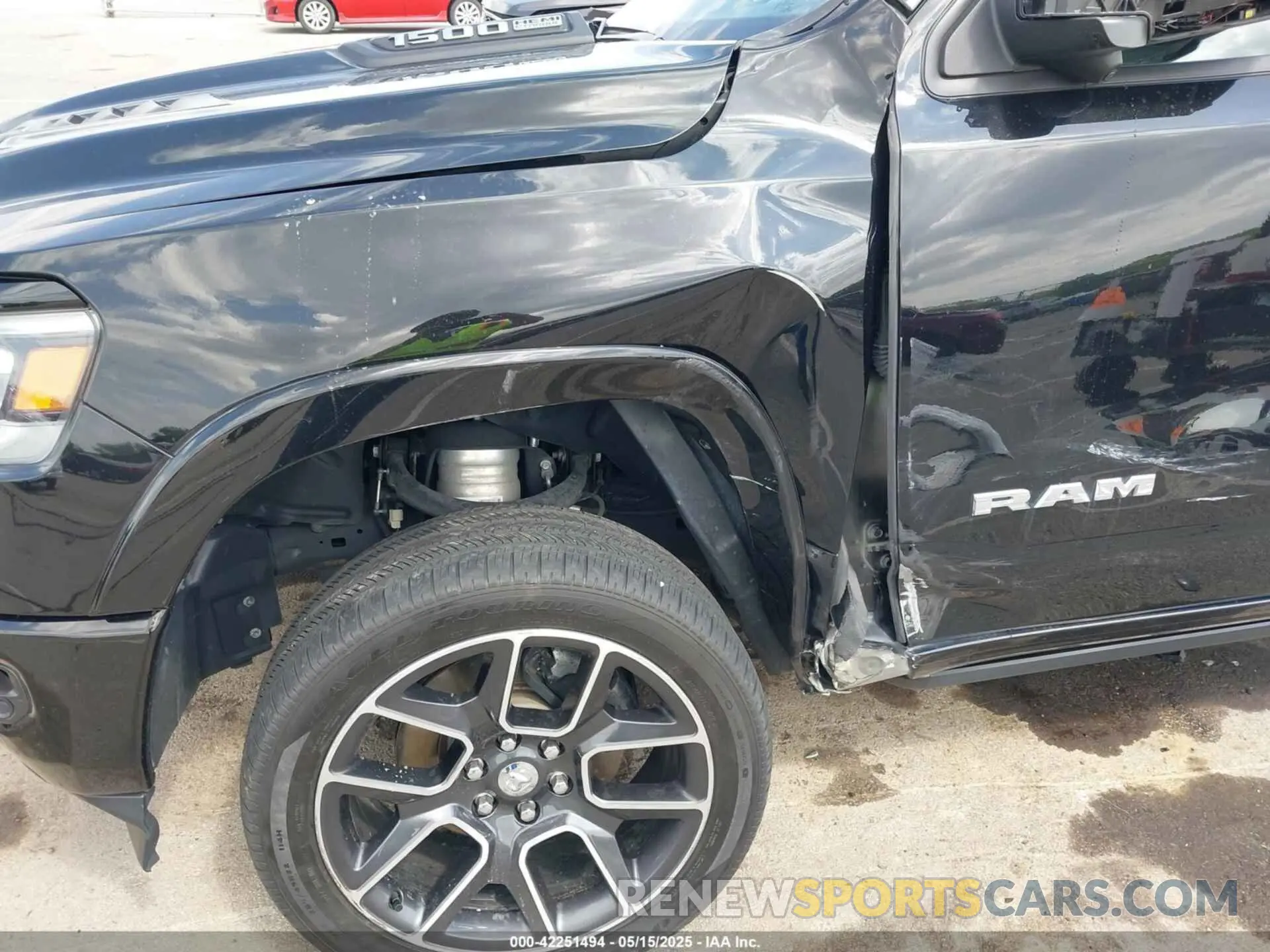 17 fotografías del automóvil dañado 1C6SRFJT1MN627705 RAM 1500 2021