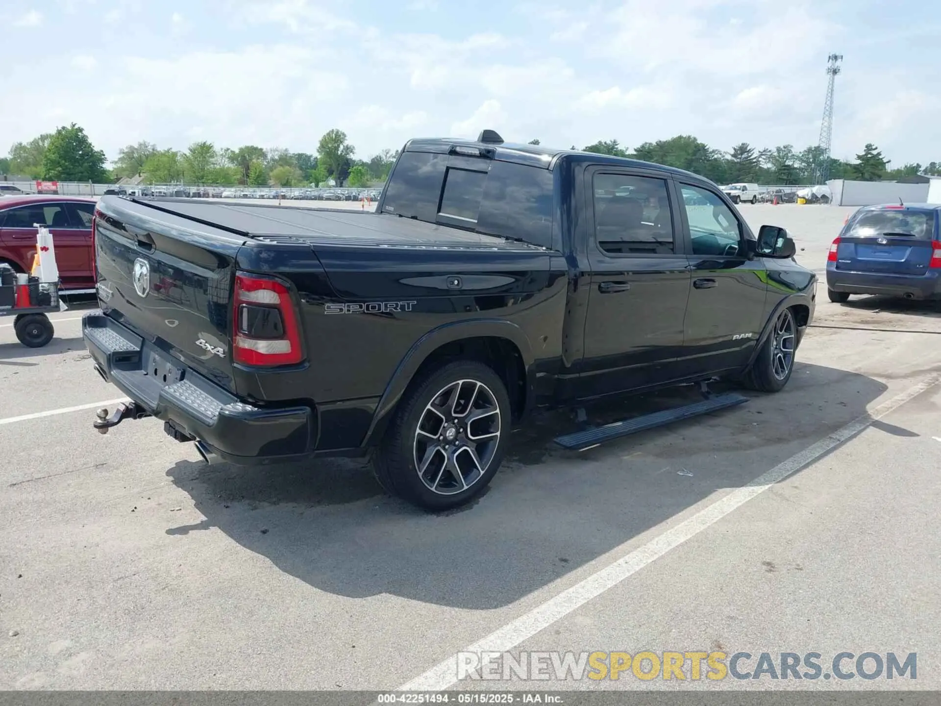4 fotografías del automóvil dañado 1C6SRFJT1MN627705 RAM 1500 2021