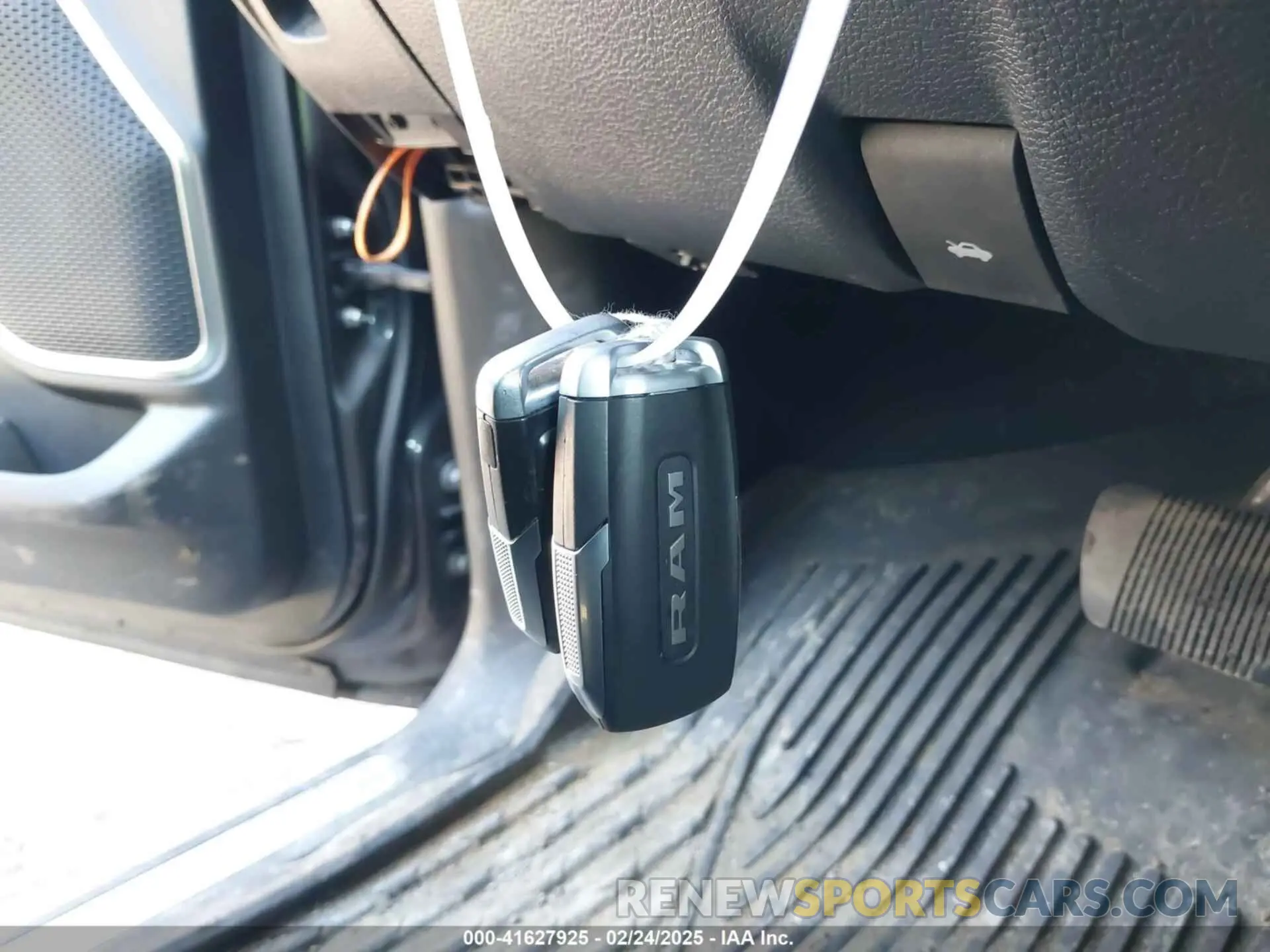 11 fotografías del automóvil dañado 1C6SRFJT1MN680856 RAM 1500 2021