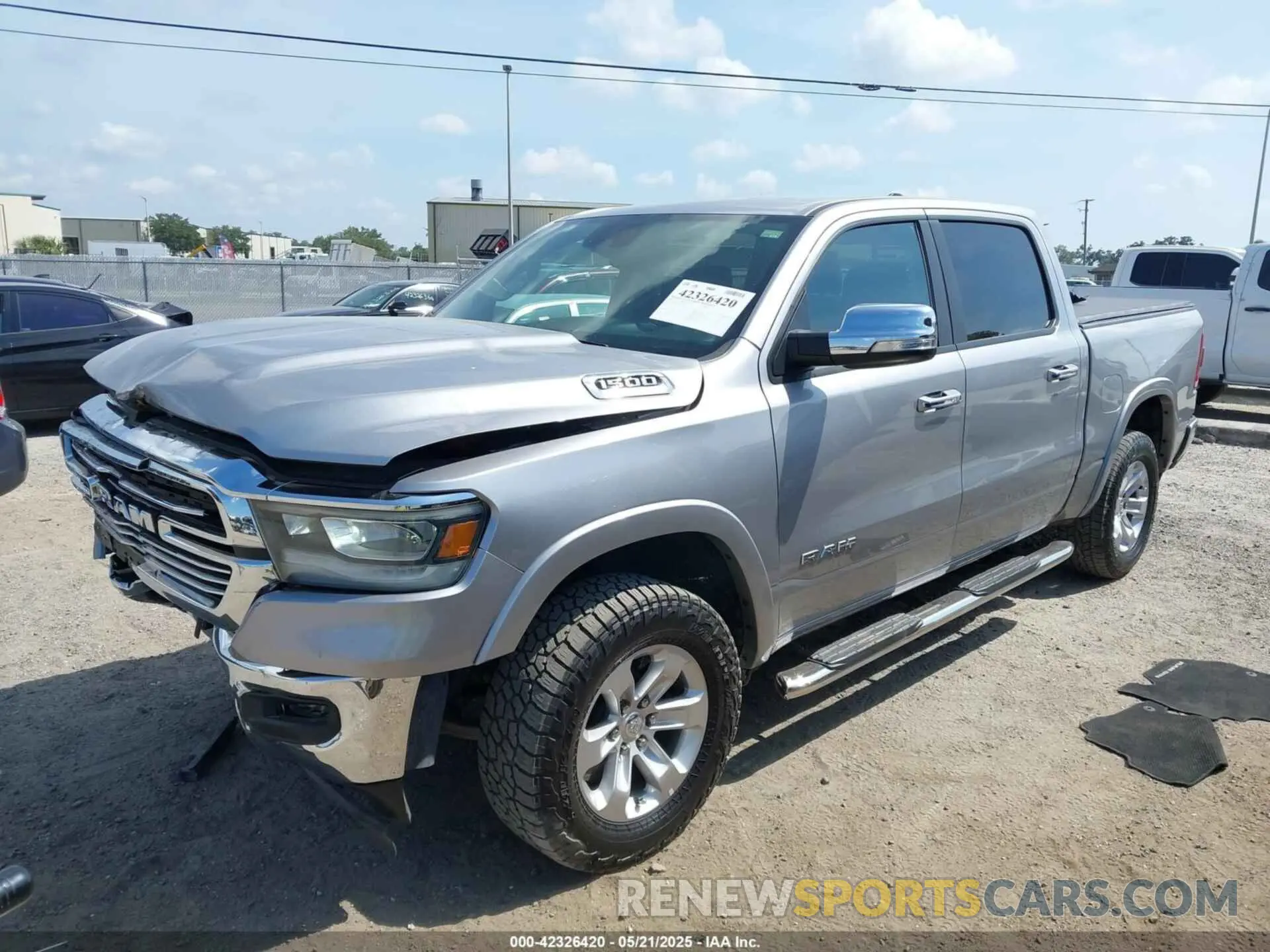2 fotografías del automóvil dañado 1C6SRFJT1MN719168 RAM 1500 2021