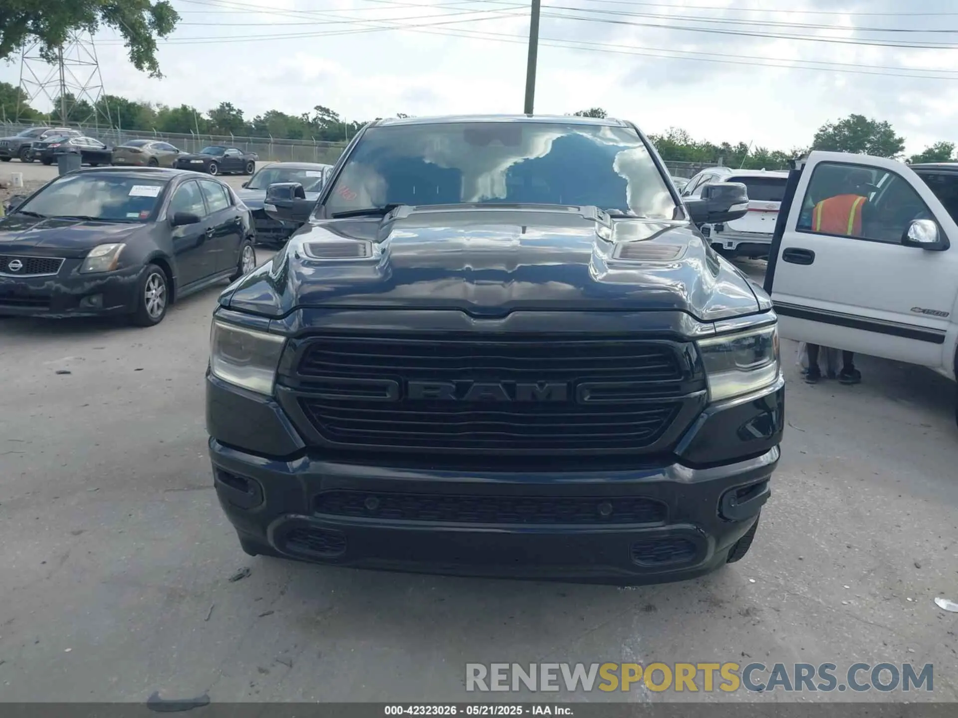 12 fotografías del automóvil dañado 1C6SRFJT3MN520395 RAM 1500 2021