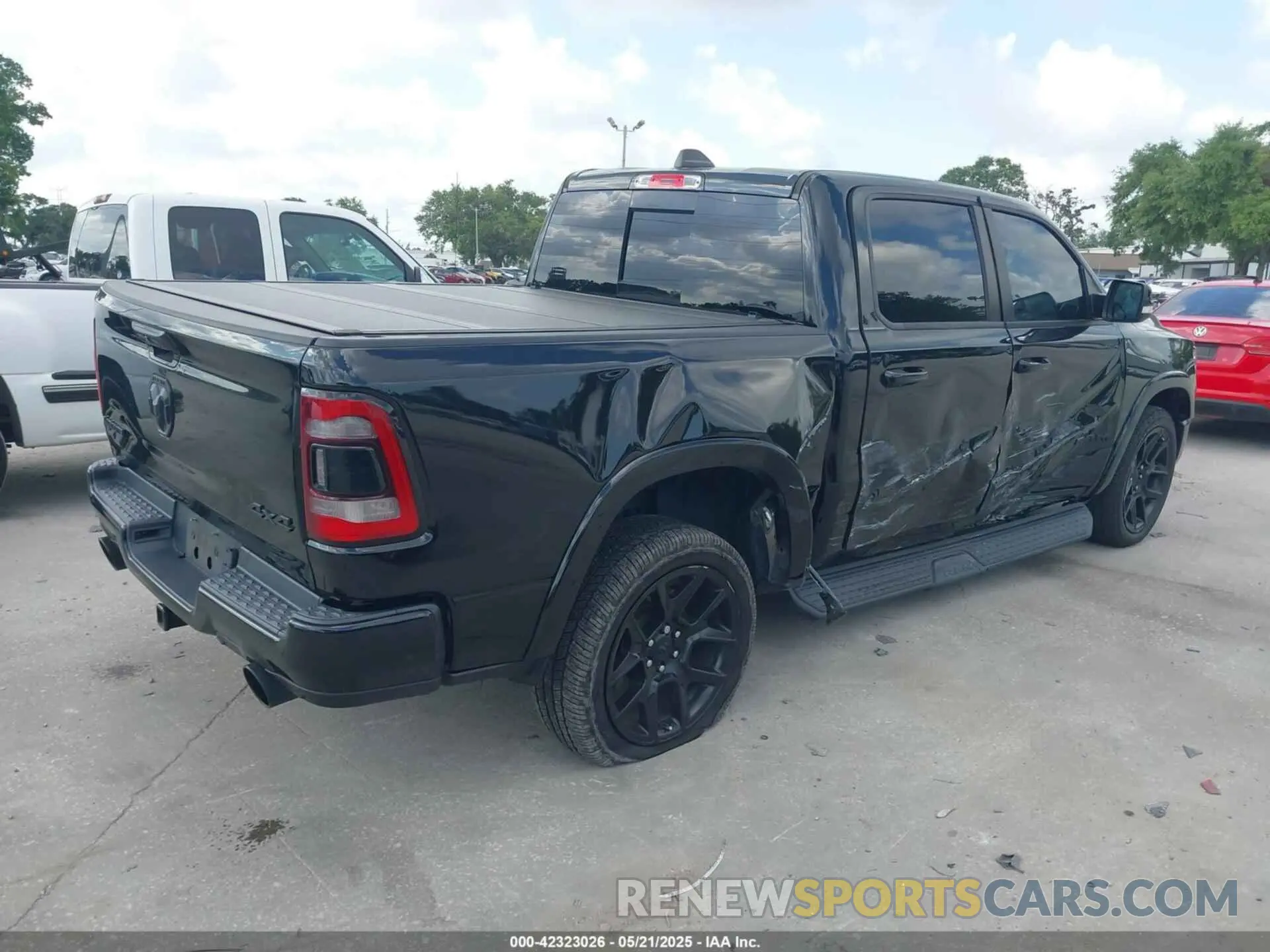 4 fotografías del automóvil dañado 1C6SRFJT3MN520395 RAM 1500 2021