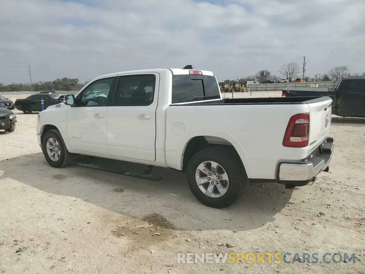2 fotografías del automóvil dañado 1C6SRFJT3MN641217 RAM 1500 2021