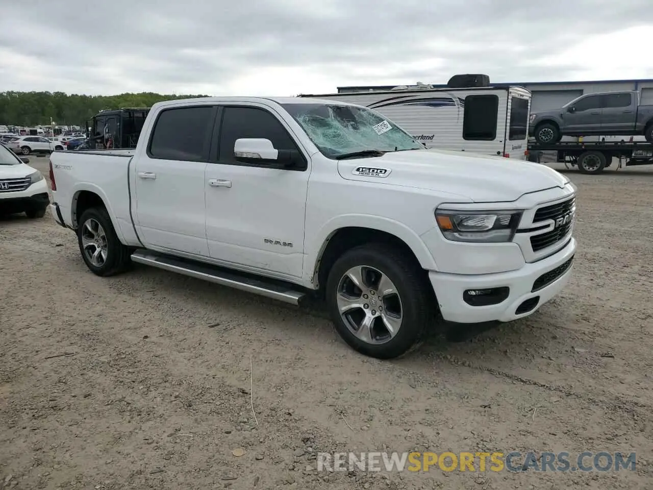 4 fotografías del automóvil dañado 1C6SRFJT5MN548568 RAM 1500 2021