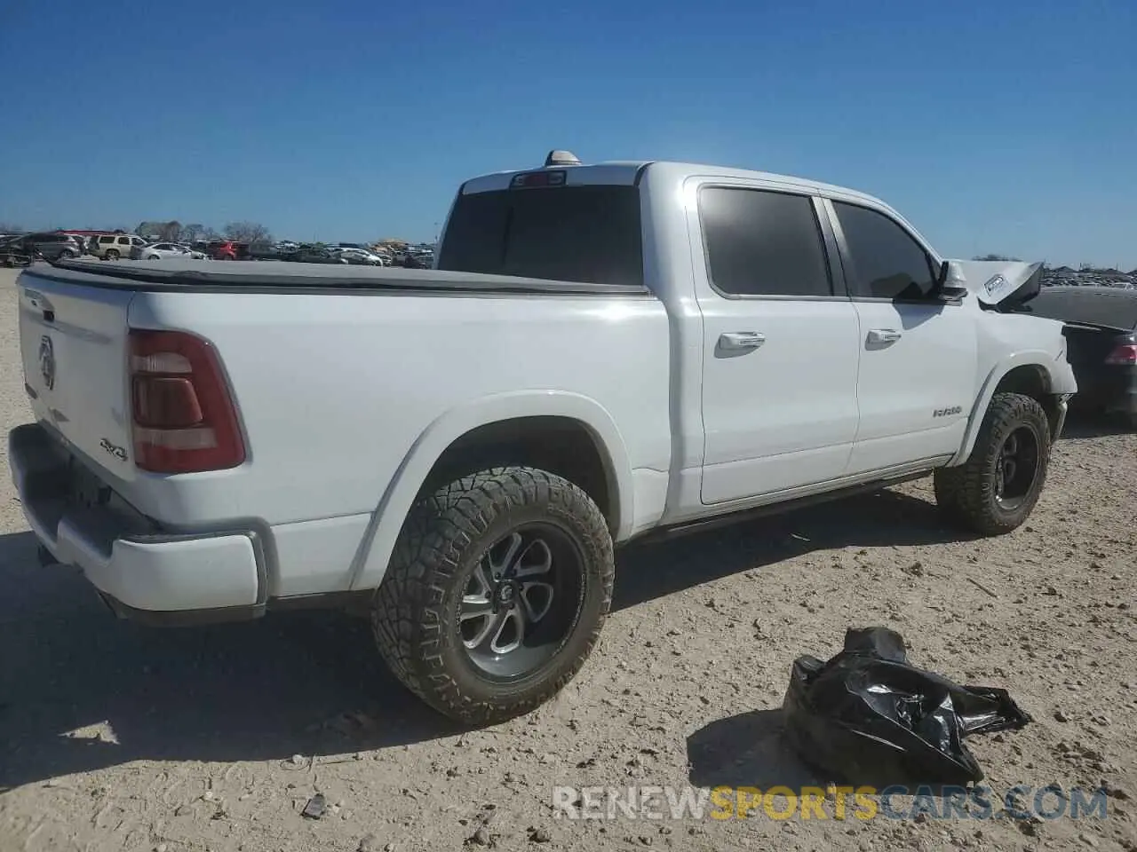 3 fotografías del automóvil dañado 1C6SRFJT5MN823307 RAM 1500 2021