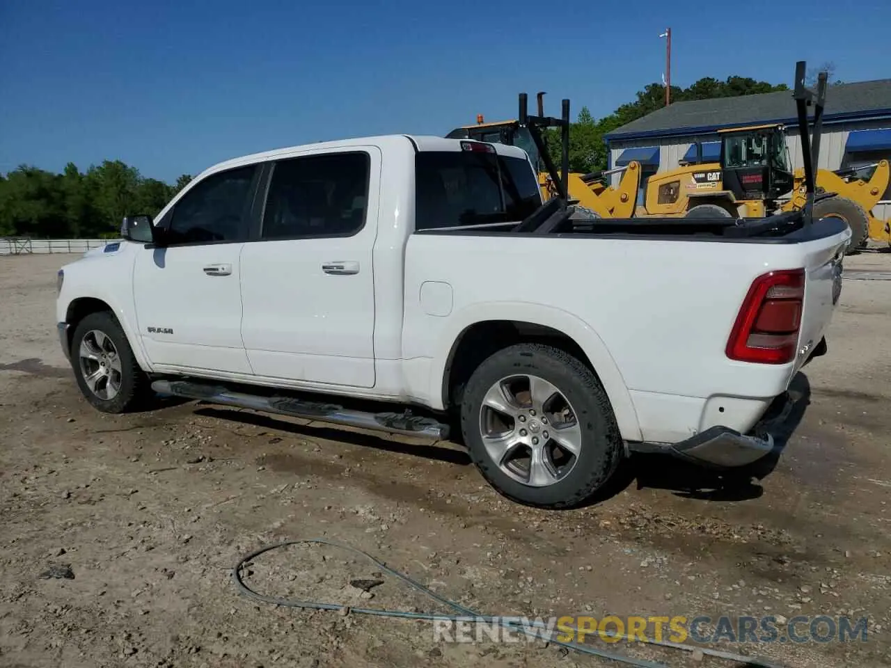 2 fotografías del automóvil dañado 1C6SRFJT6MN639509 RAM 1500 2021