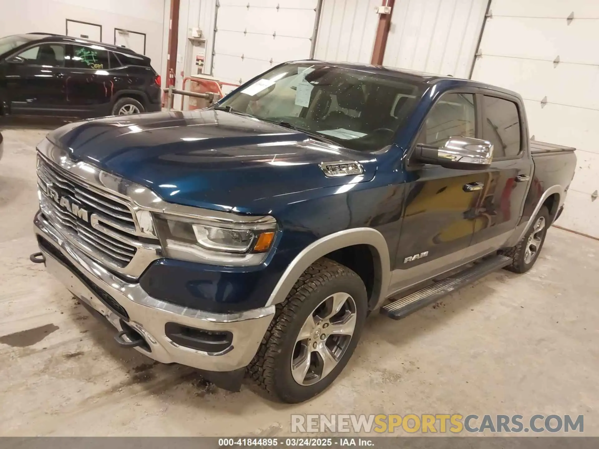 2 fotografías del automóvil dañado 1C6SRFJT6MN659212 RAM 1500 2021
