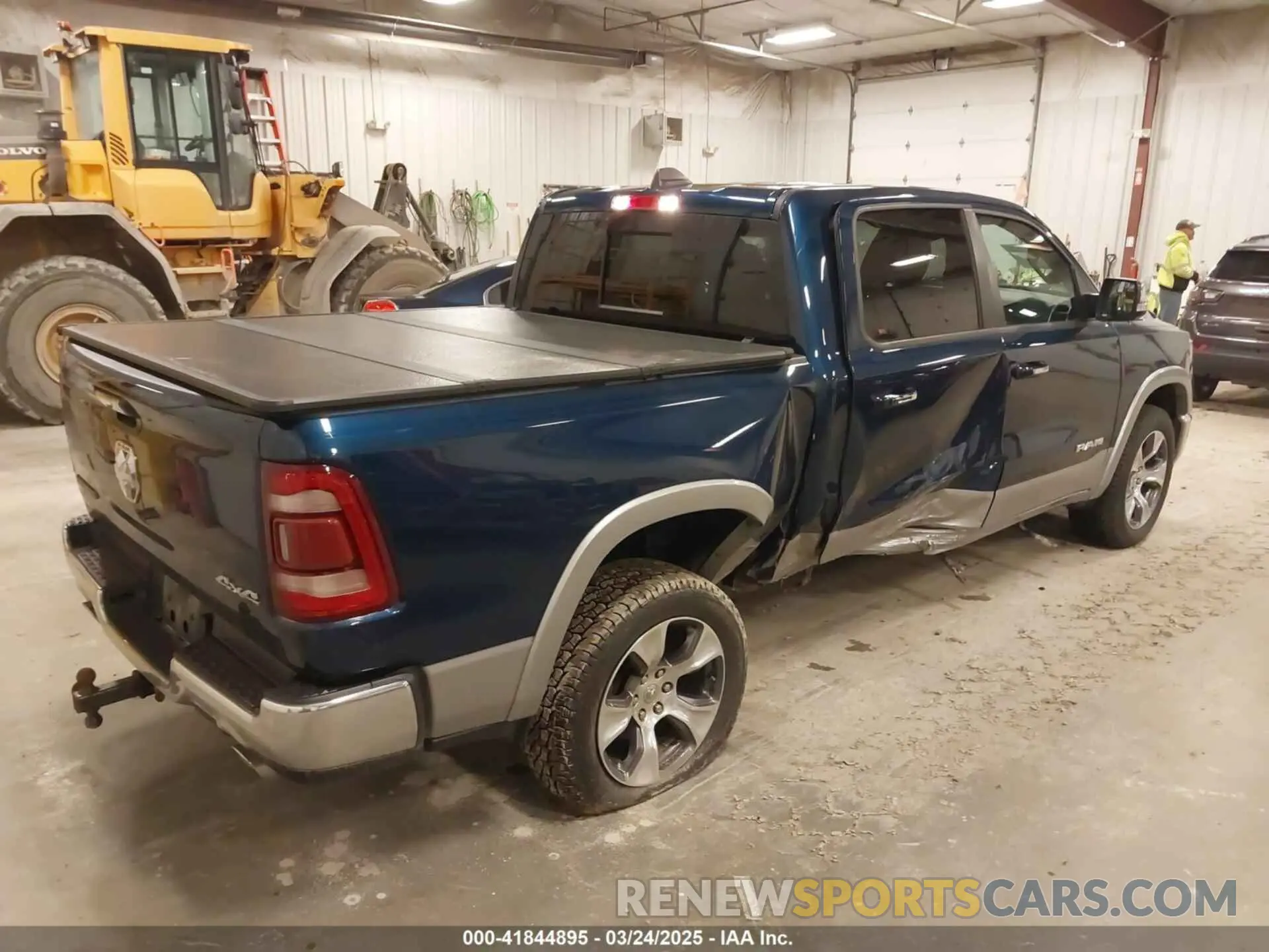 4 fotografías del automóvil dañado 1C6SRFJT6MN659212 RAM 1500 2021