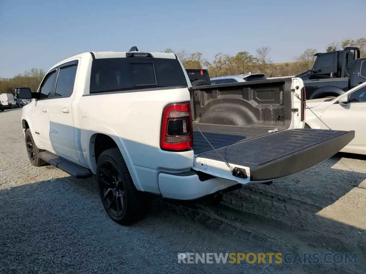 2 fotografías del automóvil dañado 1C6SRFJT9MN621022 RAM 1500 2021