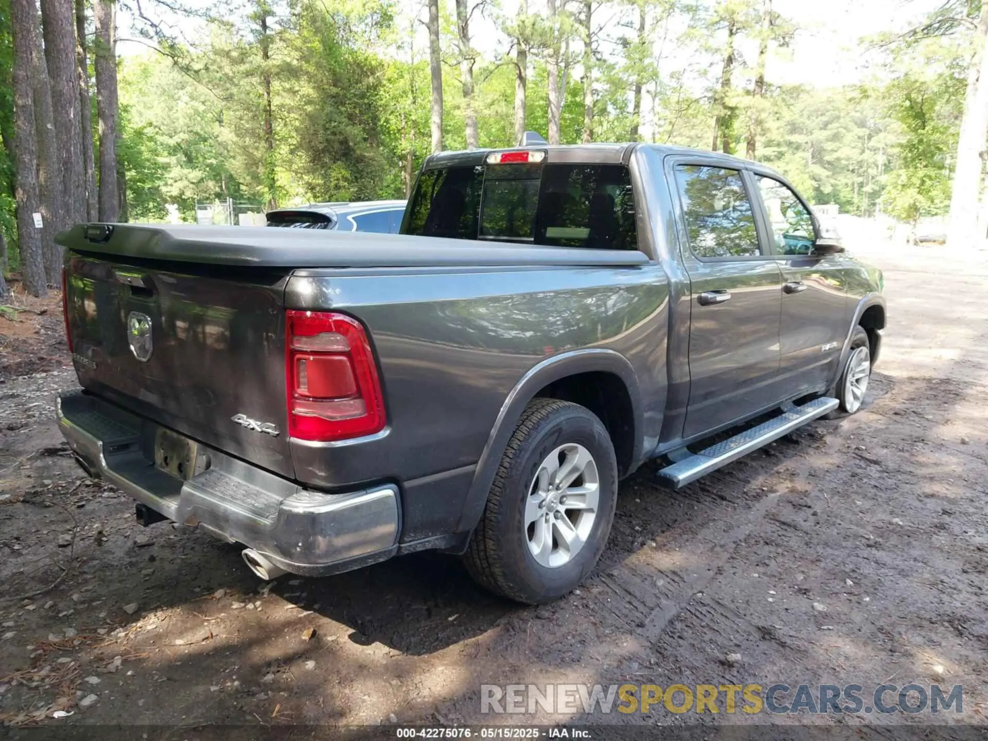 4 fotografías del automóvil dañado 1C6SRFJTXMN734090 RAM 1500 2021