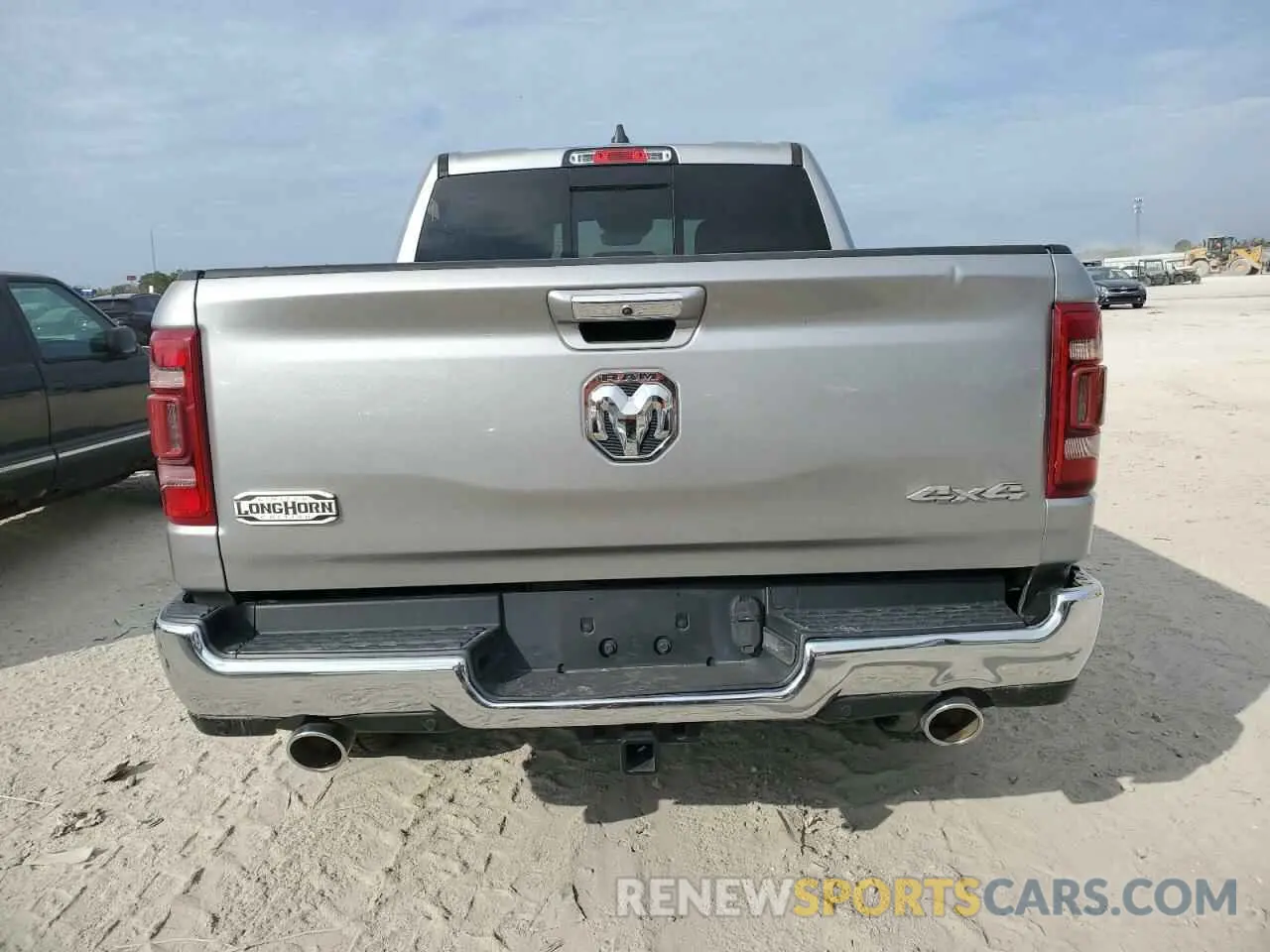 6 fotografías del automóvil dañado 1C6SRFKT1MN666793 RAM 1500 2021