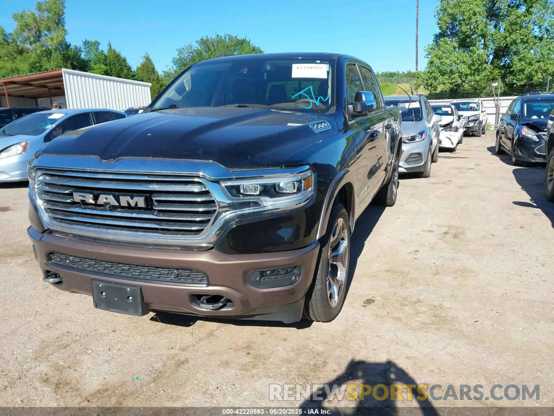 2 fotografías del automóvil dañado 1C6SRFKT7MN664062 RAM 1500 2021
