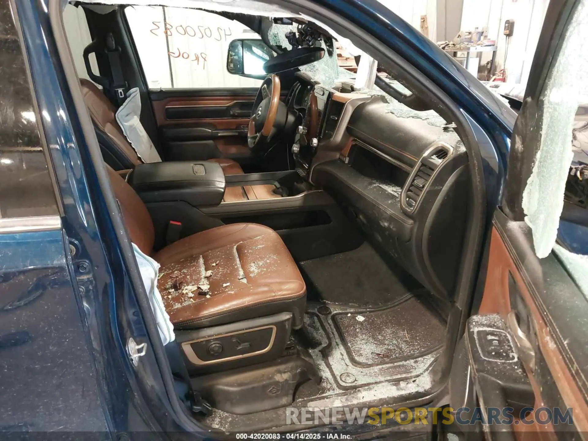 5 fotografías del automóvil dañado 1C6SRFKT8MN565010 RAM 1500 2021