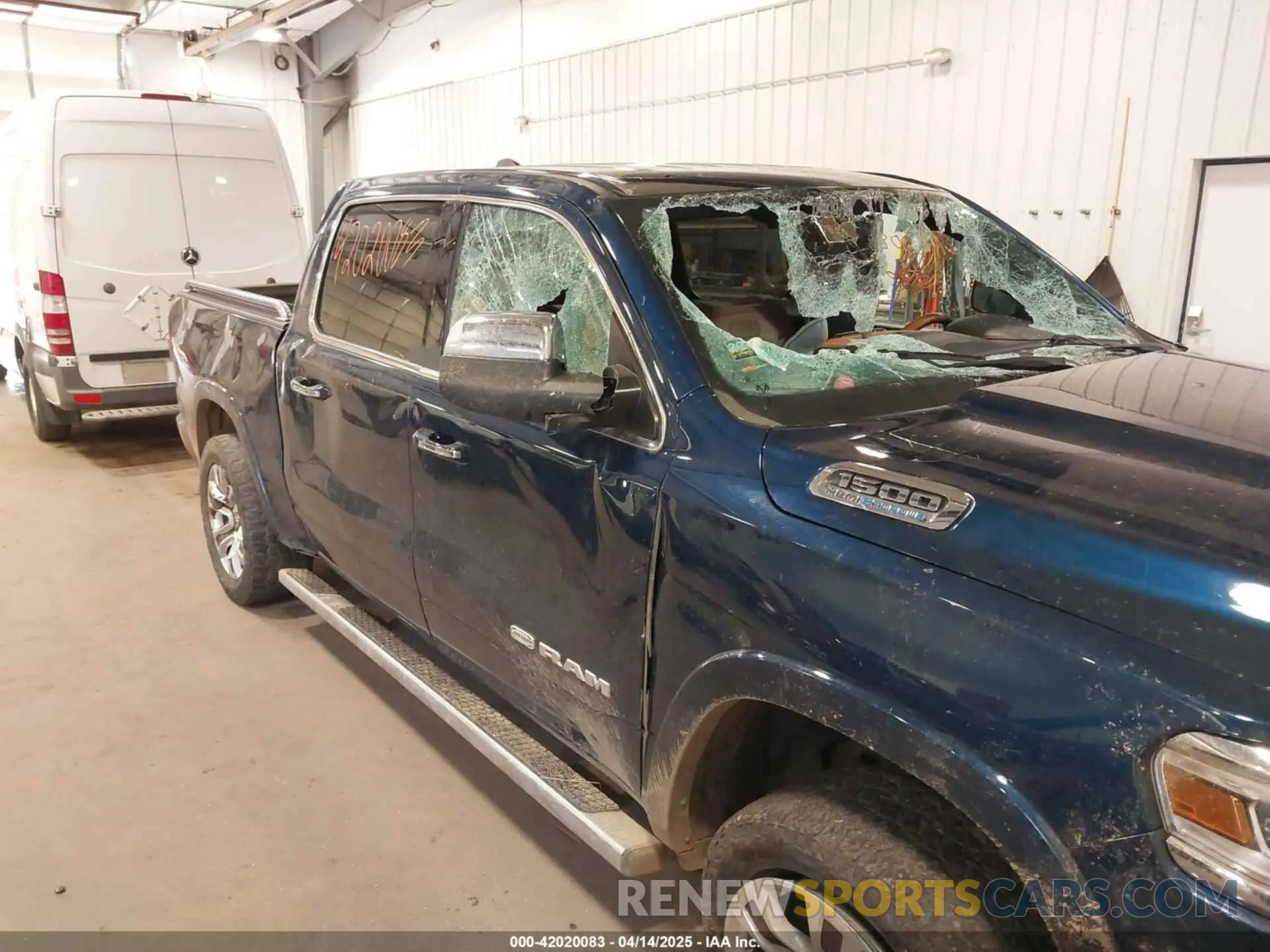 6 fotografías del automóvil dañado 1C6SRFKT8MN565010 RAM 1500 2021