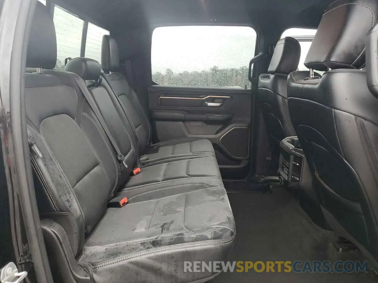 10 fotografías del automóvil dañado 1C6SRFLT1MN594878 RAM 1500 2021