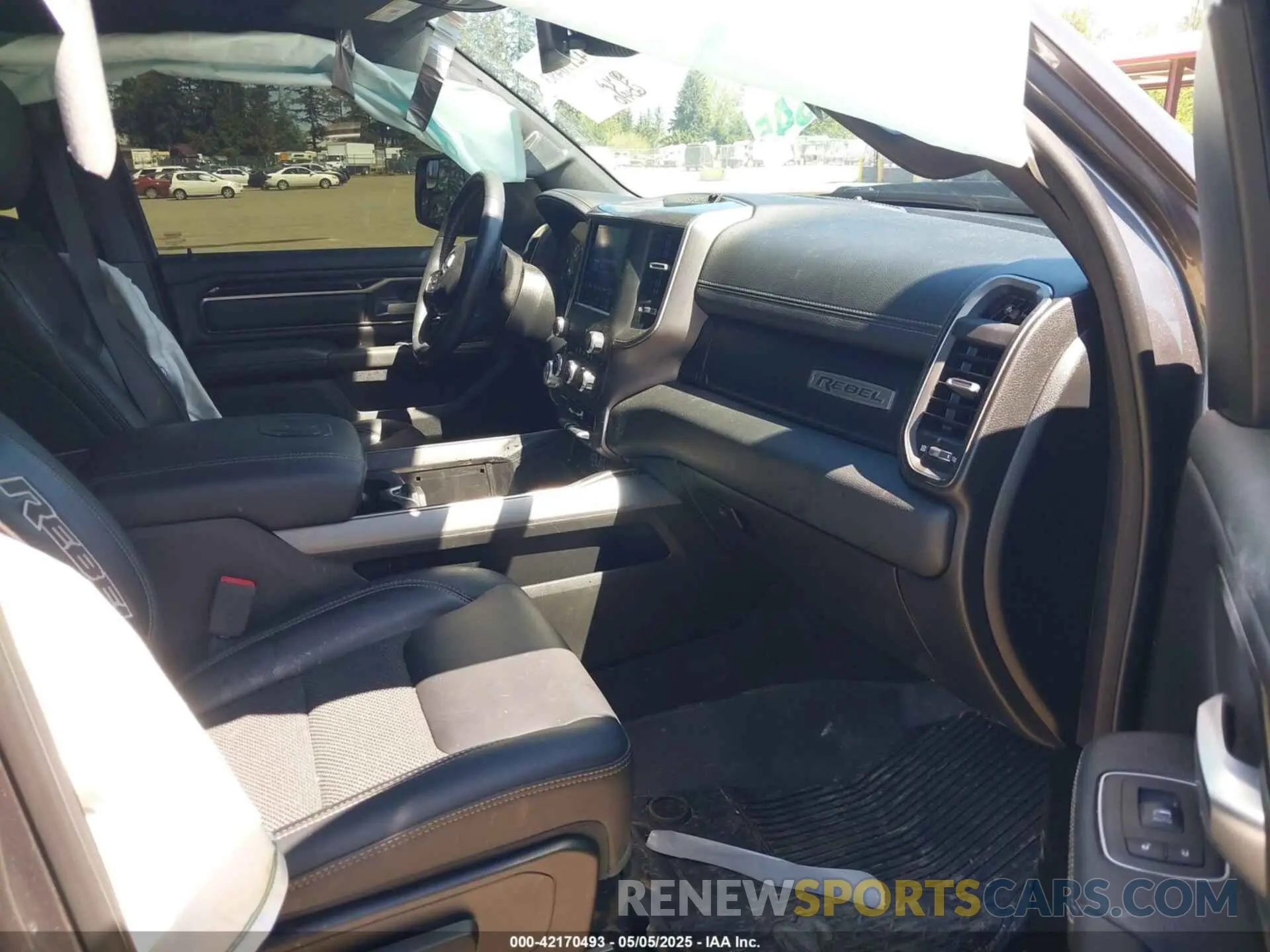 5 fotografías del automóvil dañado 1C6SRFLT4MN508768 RAM 1500 2021