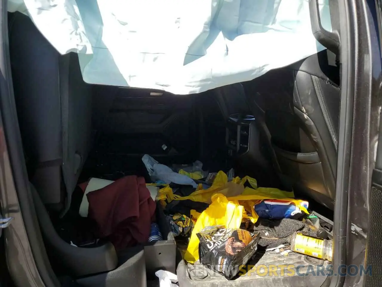 10 fotografías del automóvil dañado 1C6SRFLTXMN646198 RAM 1500 2021