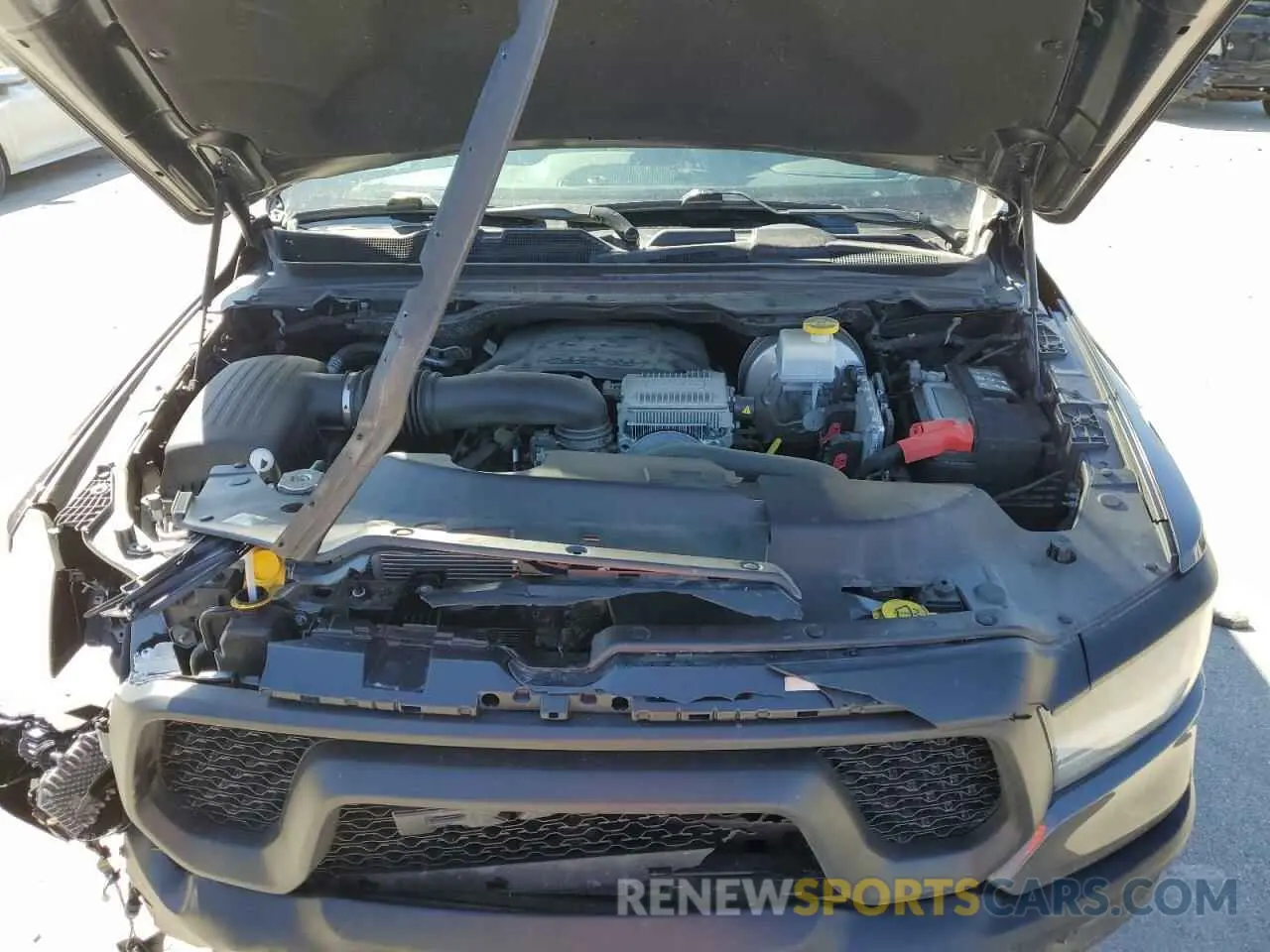 11 fotografías del automóvil dañado 1C6SRFLTXMN646198 RAM 1500 2021