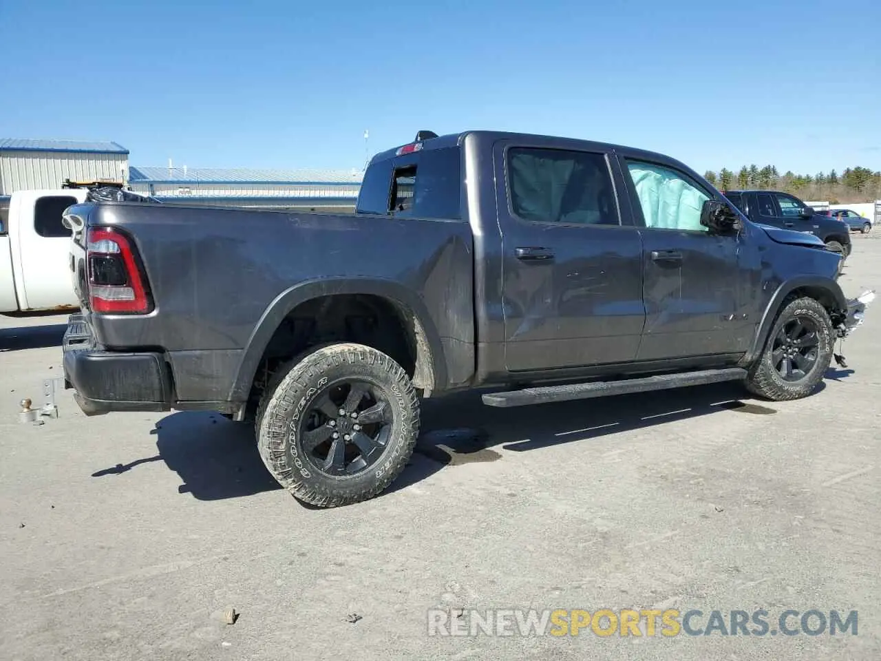 3 fotografías del automóvil dañado 1C6SRFLTXMN646198 RAM 1500 2021