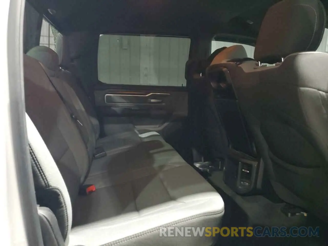 10 fotografías del automóvil dañado 1C6SRFMT2MN619155 RAM 1500 2021