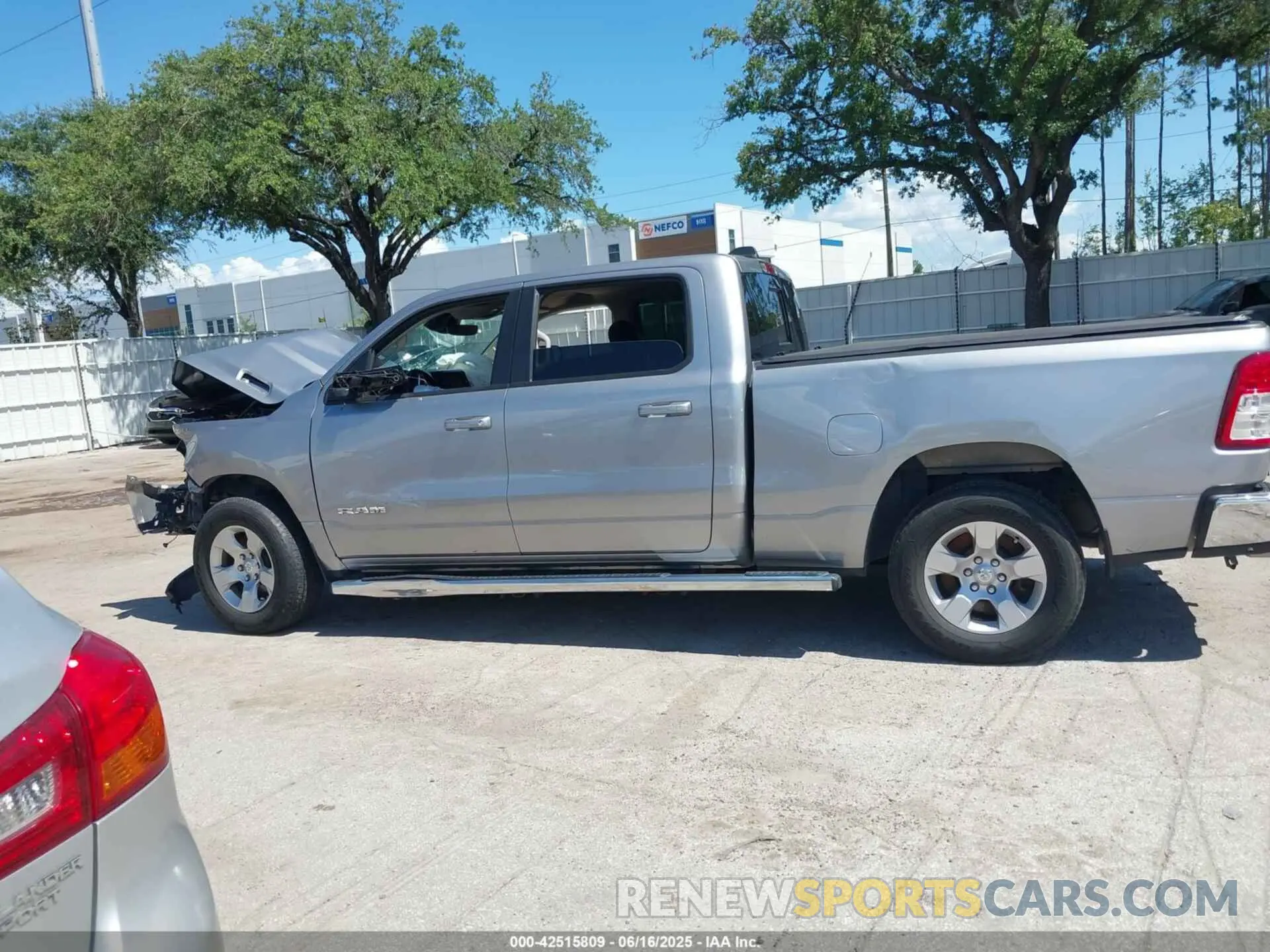 14 fotografías del automóvil dañado 1C6SRFMT3MN616359 RAM 1500 2021