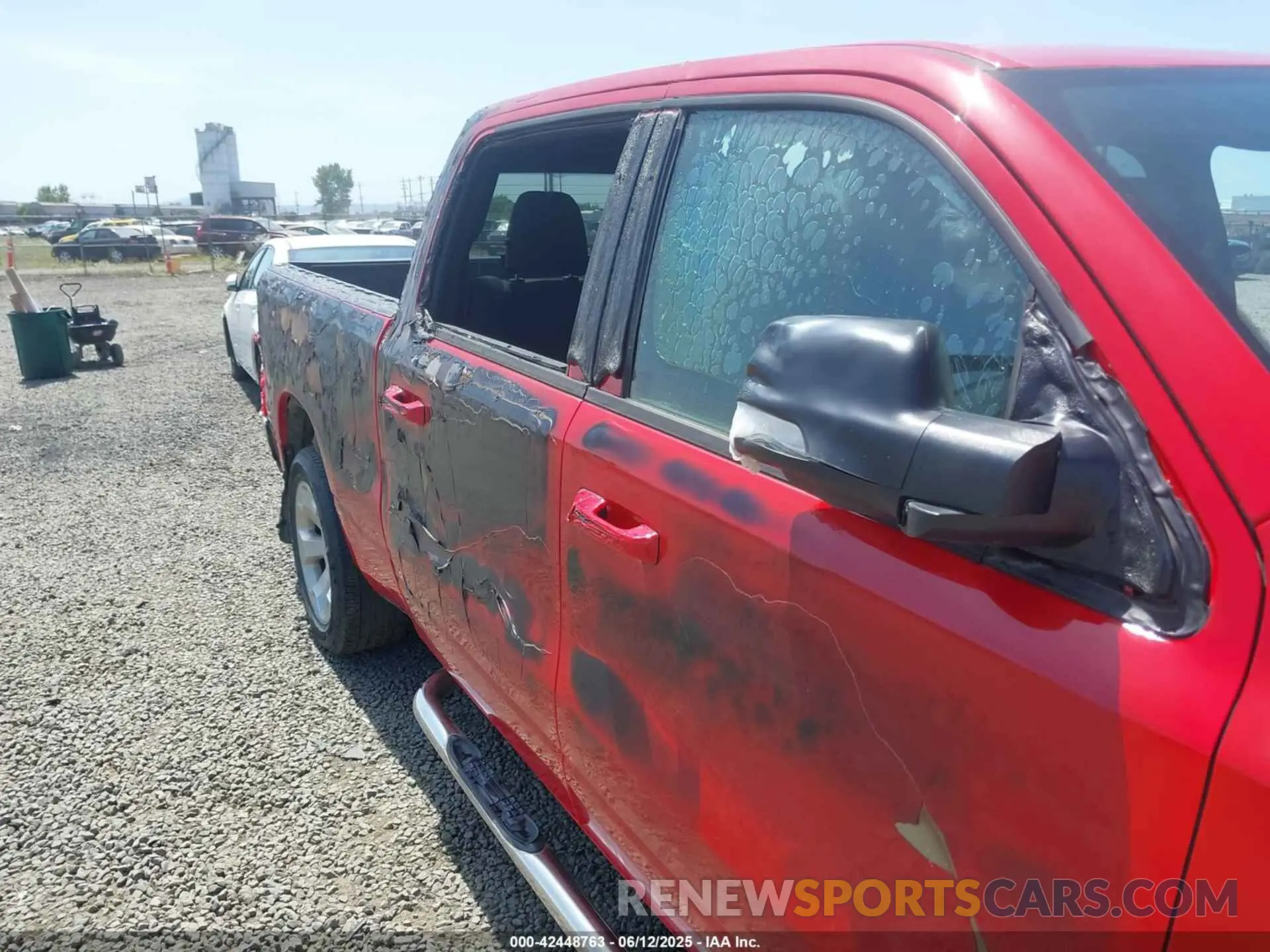 12 fotografías del automóvil dañado 1C6SRFMT4MN562473 RAM 1500 2021