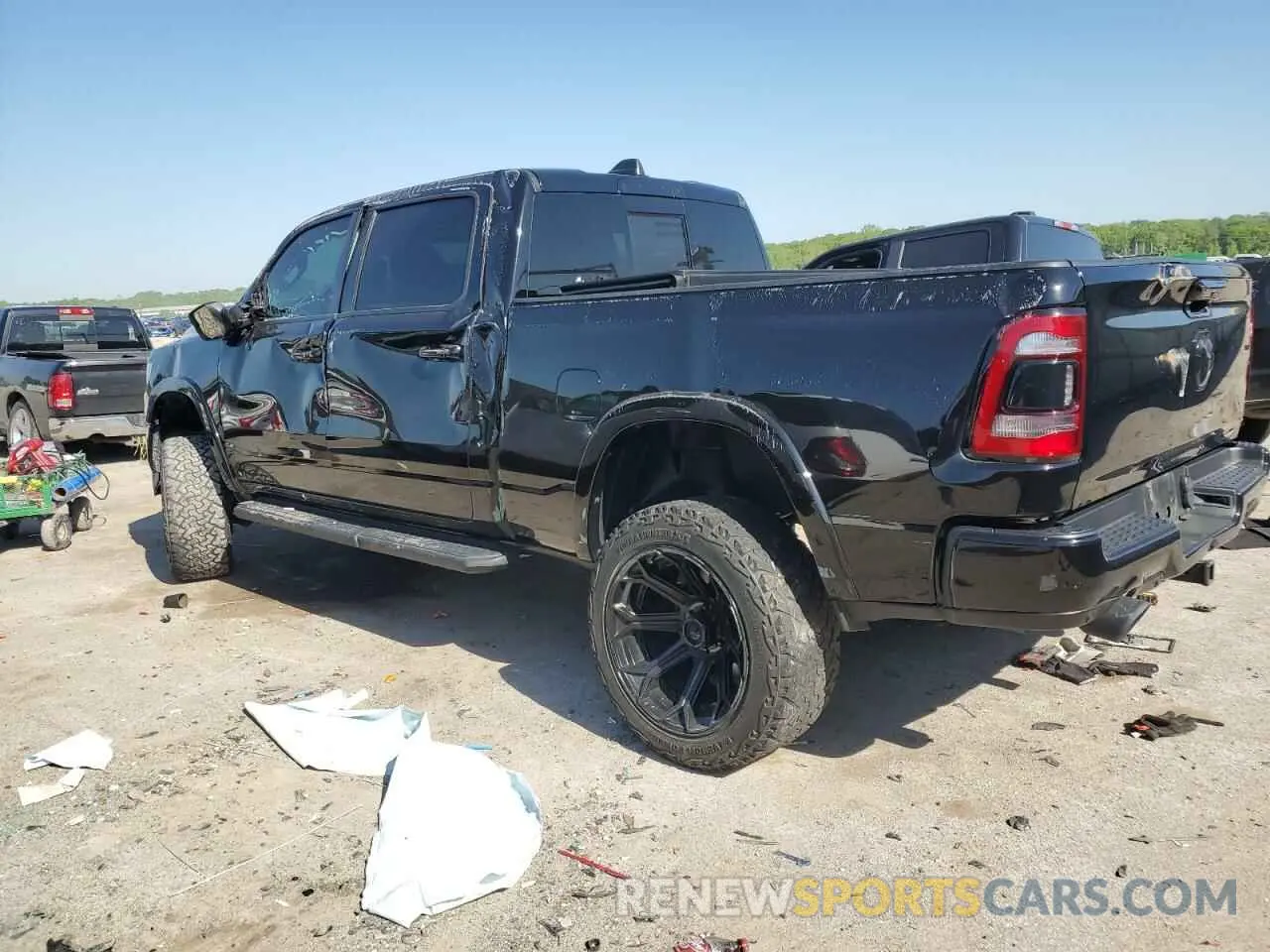 2 fotografías del automóvil dañado 1C6SRFRT7MN778438 RAM 1500 2021