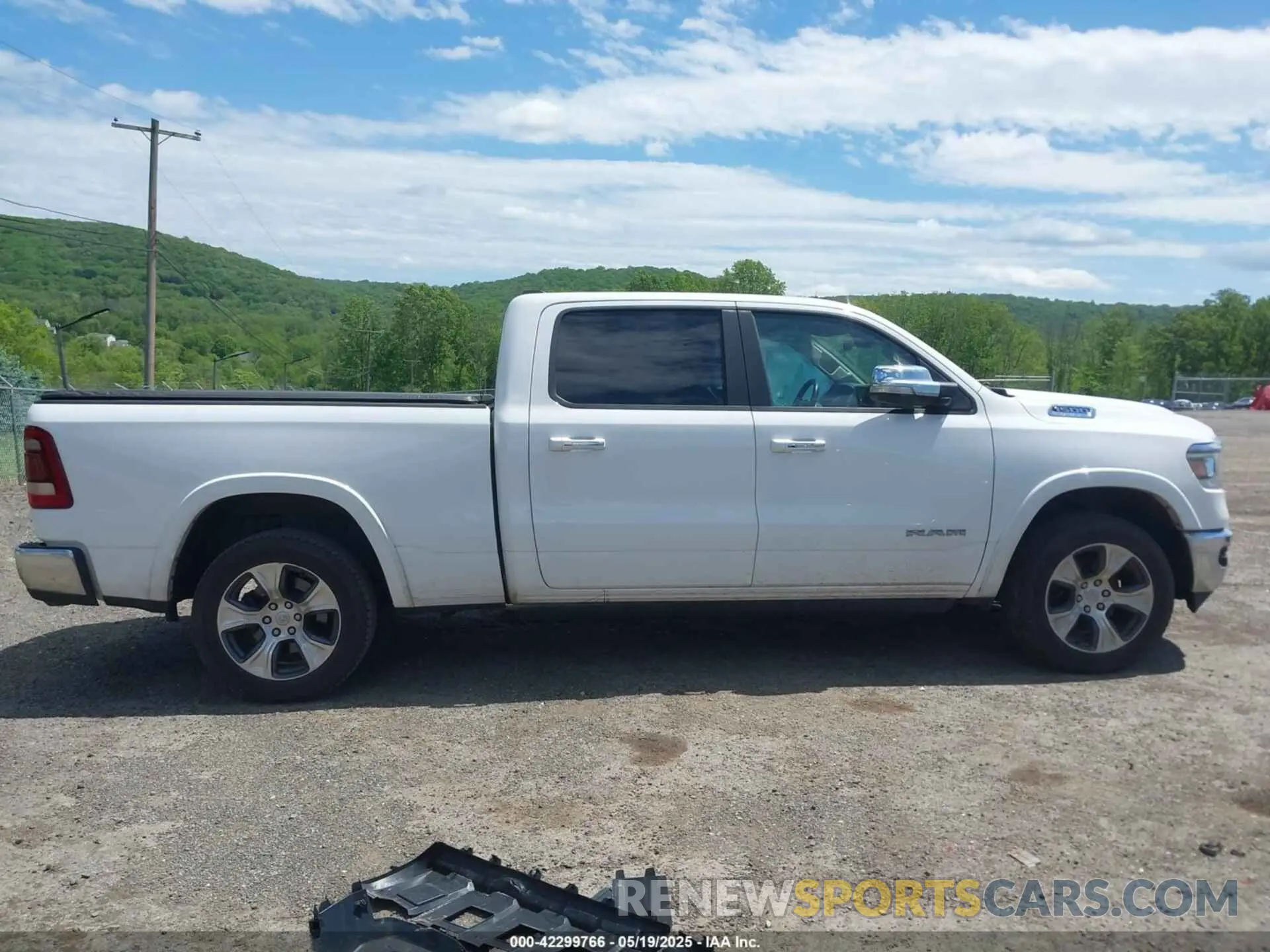 14 fotografías del automóvil dañado 1C6SRFRTXMN682089 RAM 1500 2021