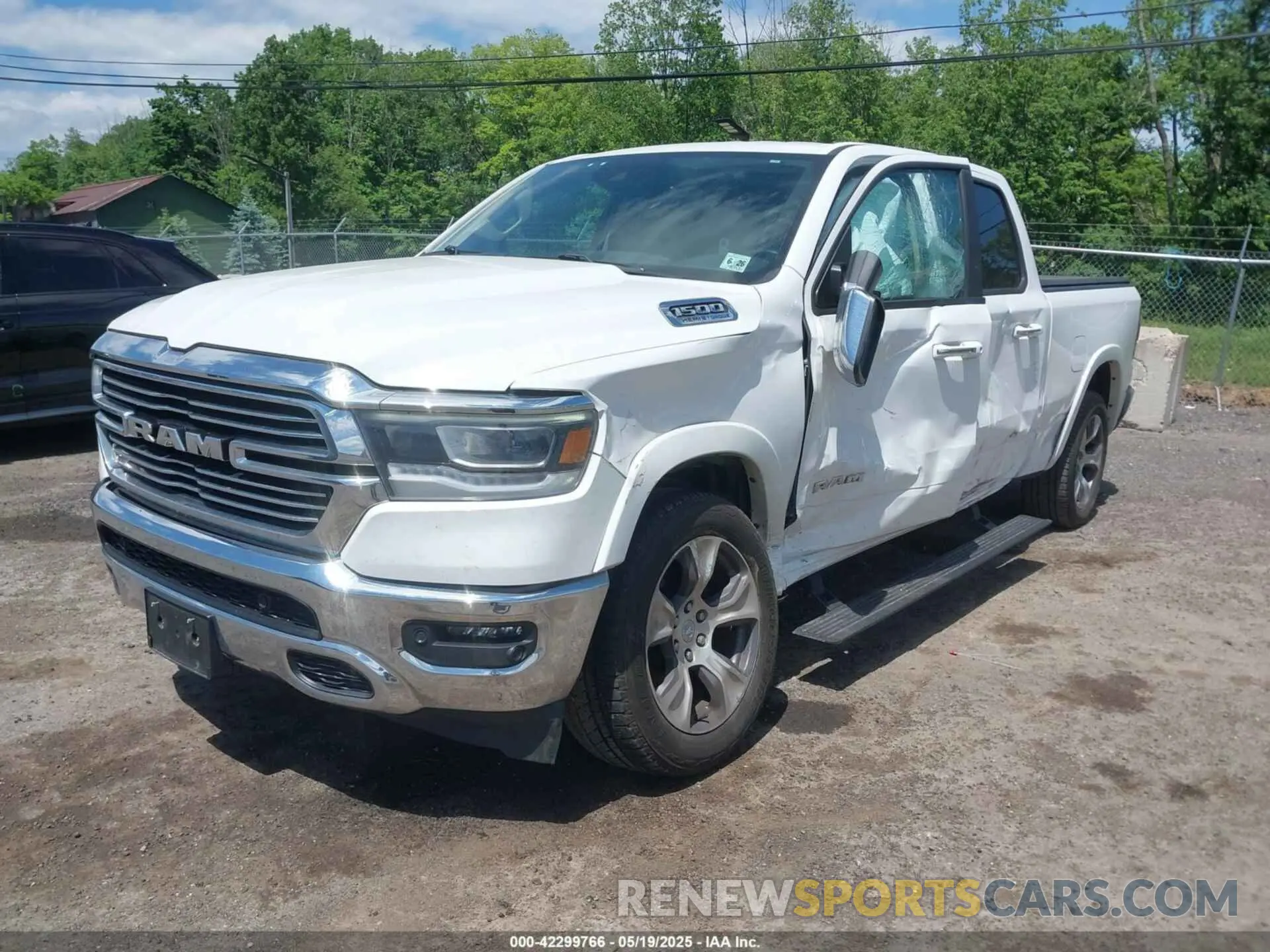 2 fotografías del automóvil dañado 1C6SRFRTXMN682089 RAM 1500 2021