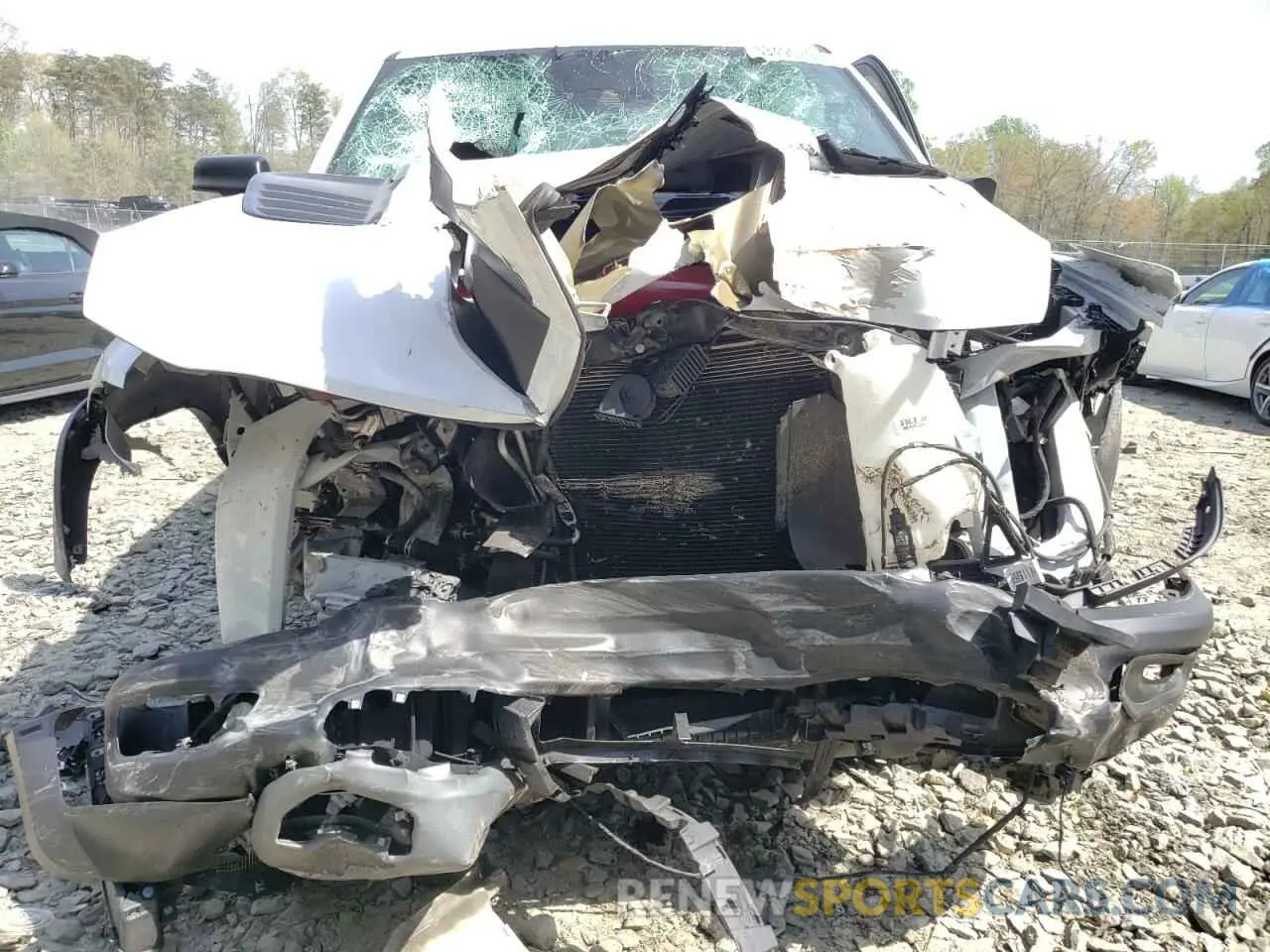 5 fotografías del automóvil dañado 1C6SRFU92MN718496 RAM 1500 2021