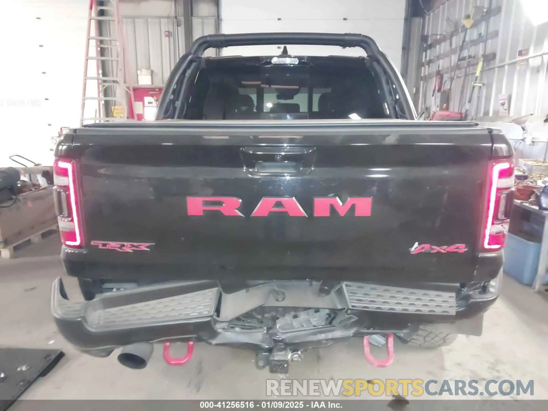 16 fotografías del automóvil dañado 1C6SRFU92MN902580 RAM 1500 2021