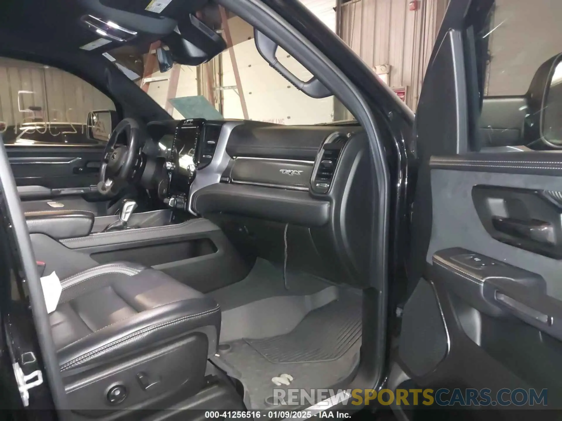 5 fotografías del automóvil dañado 1C6SRFU92MN902580 RAM 1500 2021