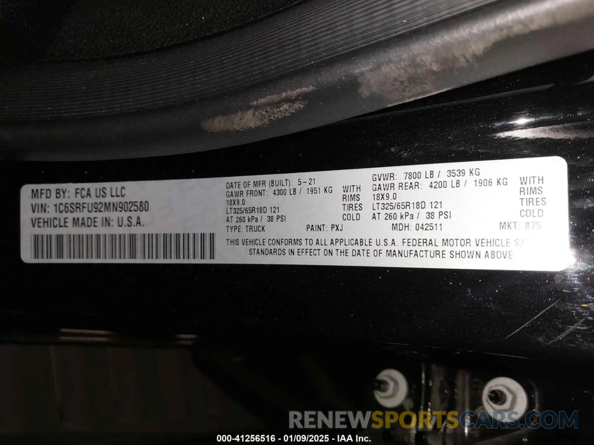 9 fotografías del automóvil dañado 1C6SRFU92MN902580 RAM 1500 2021