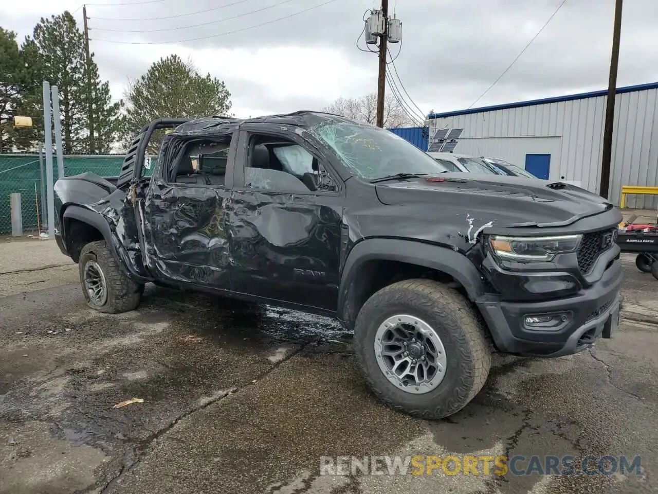 4 fotografías del automóvil dañado 1C6SRFU93MN719060 RAM 1500 2021