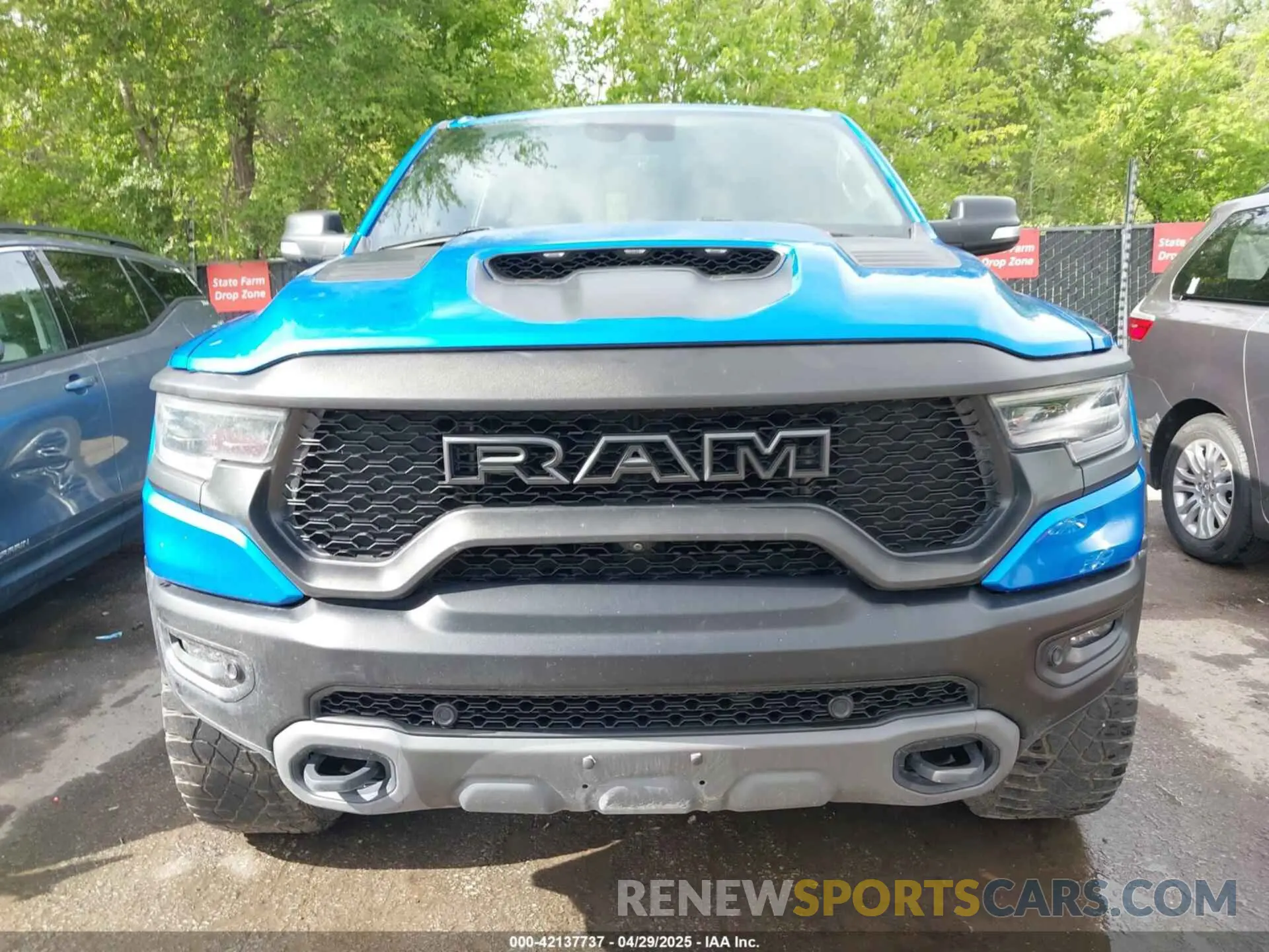 13 fotografías del automóvil dañado 1C6SRFU94MN812802 RAM 1500 2021
