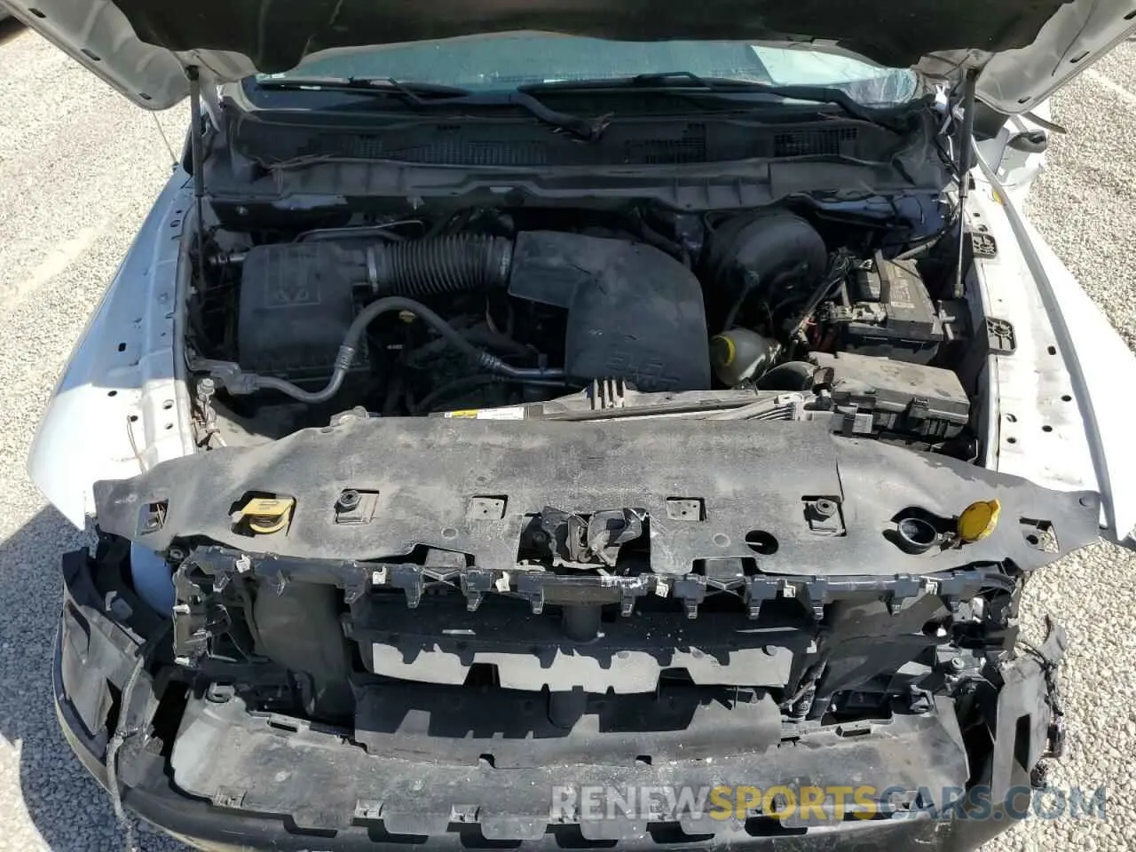 11 fotografías del automóvil dañado 3C6JR6DG1MG547615 RAM 1500 2021
