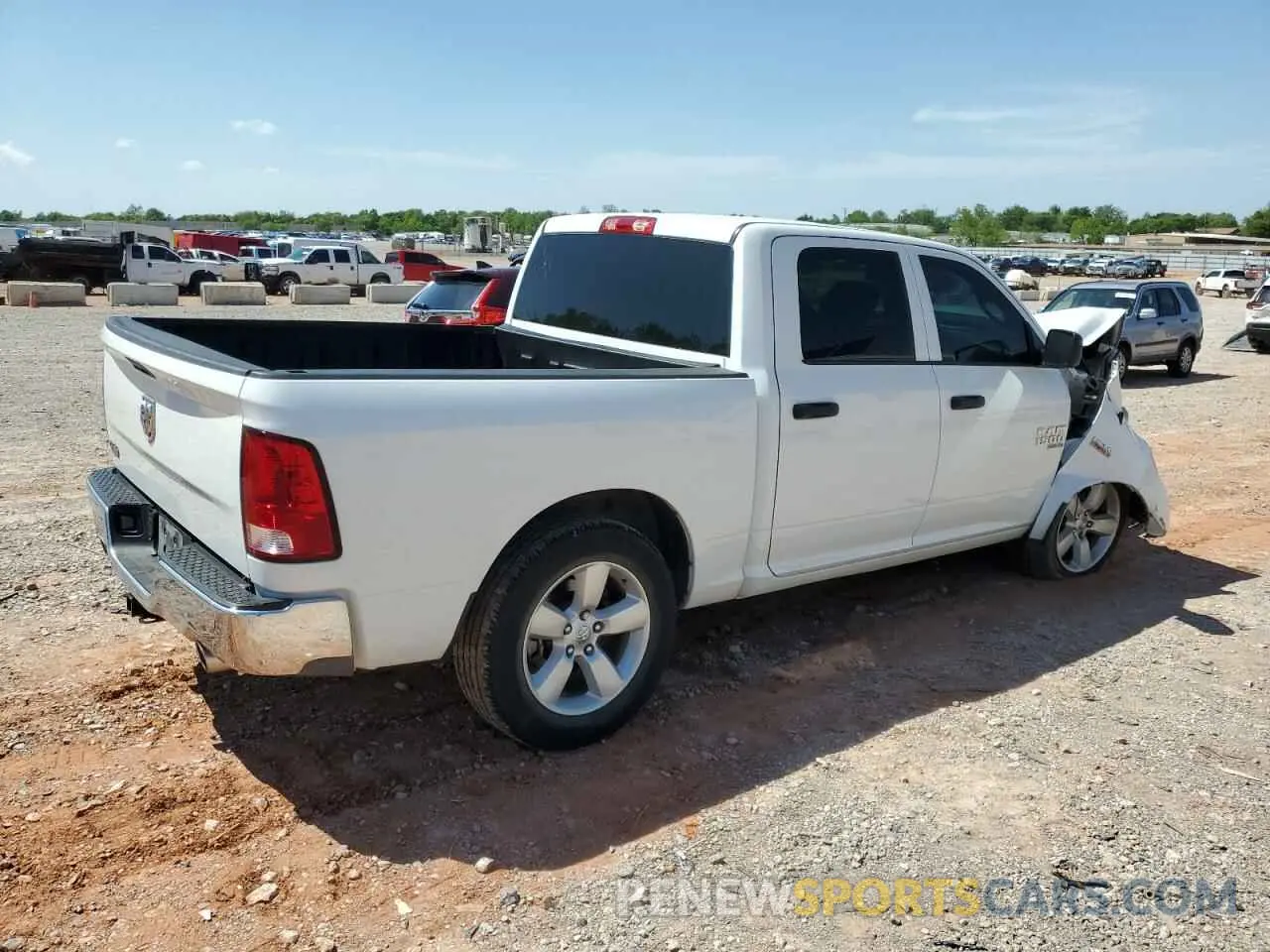 3 fotografías del automóvil dañado 3C6RR6KT0MG713948 RAM 1500 2021