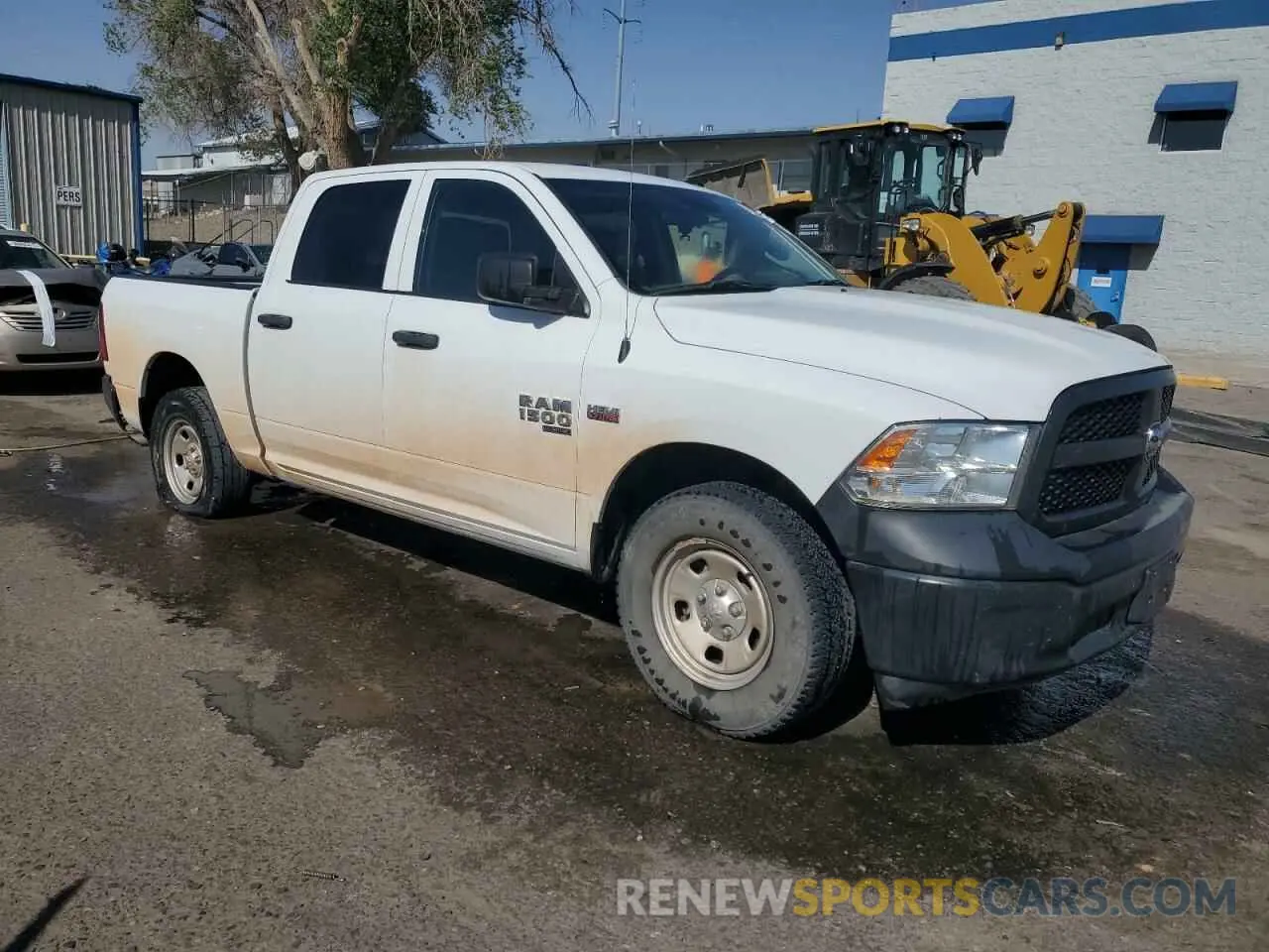 4 fotografías del automóvil dañado 3C6RR7KT3MG685648 RAM 1500 2021