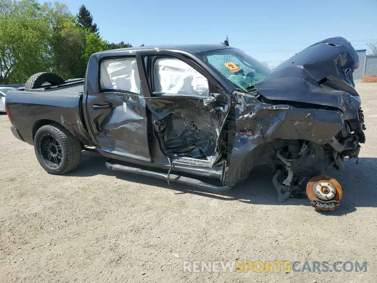 4 fotografías del automóvil dañado 3C6RR7KT5MG615049 RAM 1500 2021