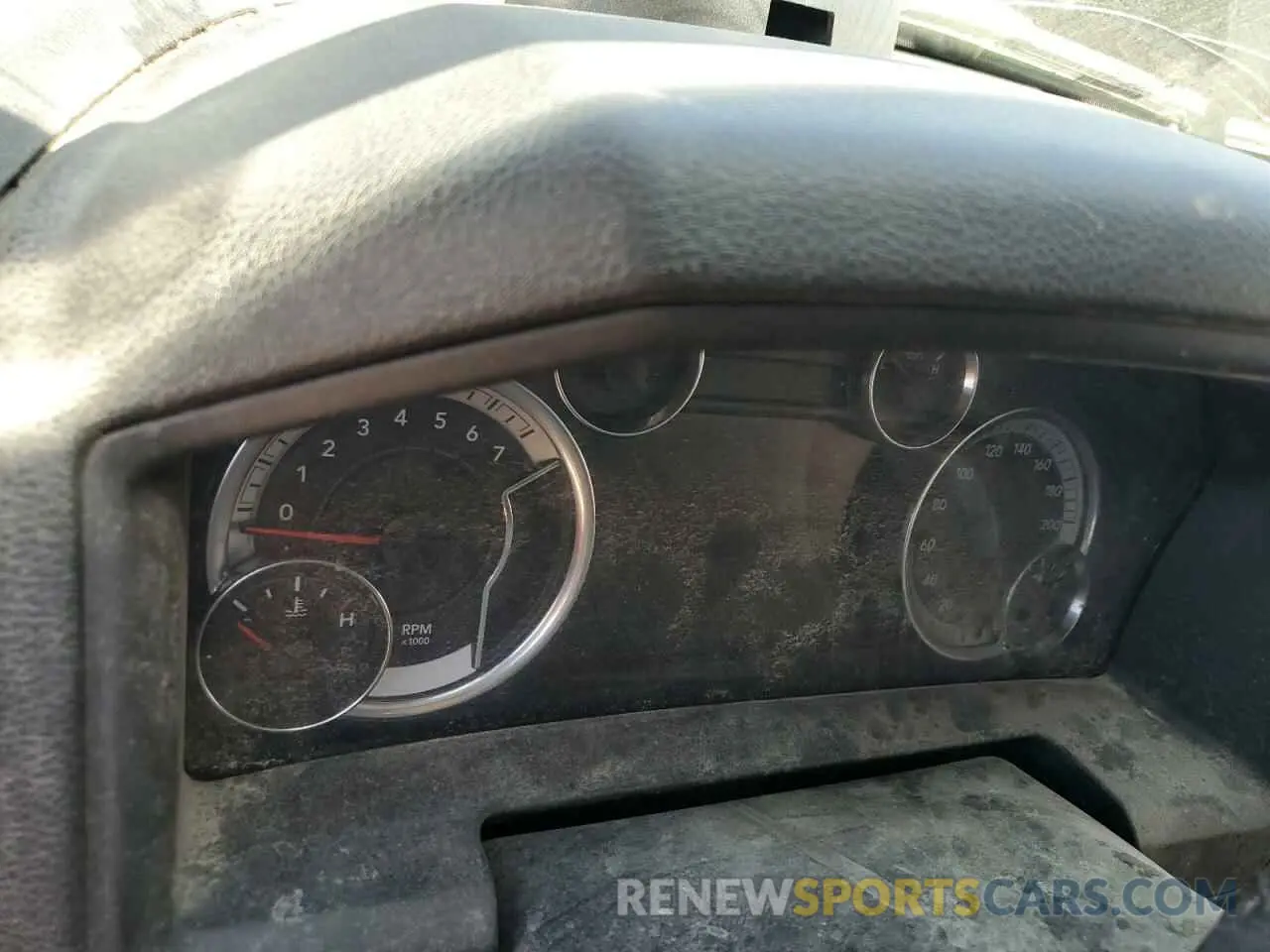 9 fotografías del automóvil dañado 3C6RR7KT5MG615049 RAM 1500 2021