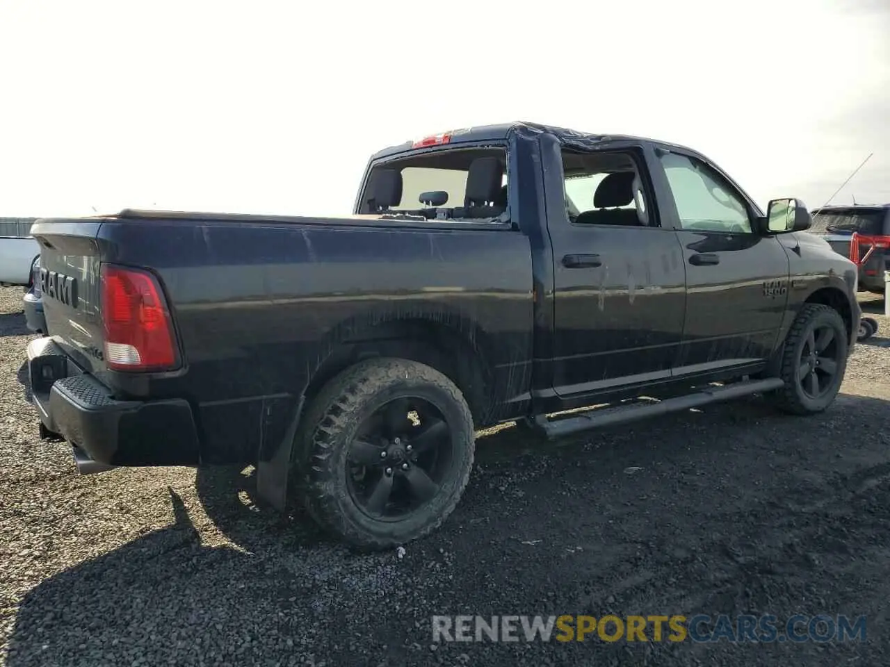 3 fotografías del automóvil dañado 3C6RR7KT8MG521263 RAM 1500 2021